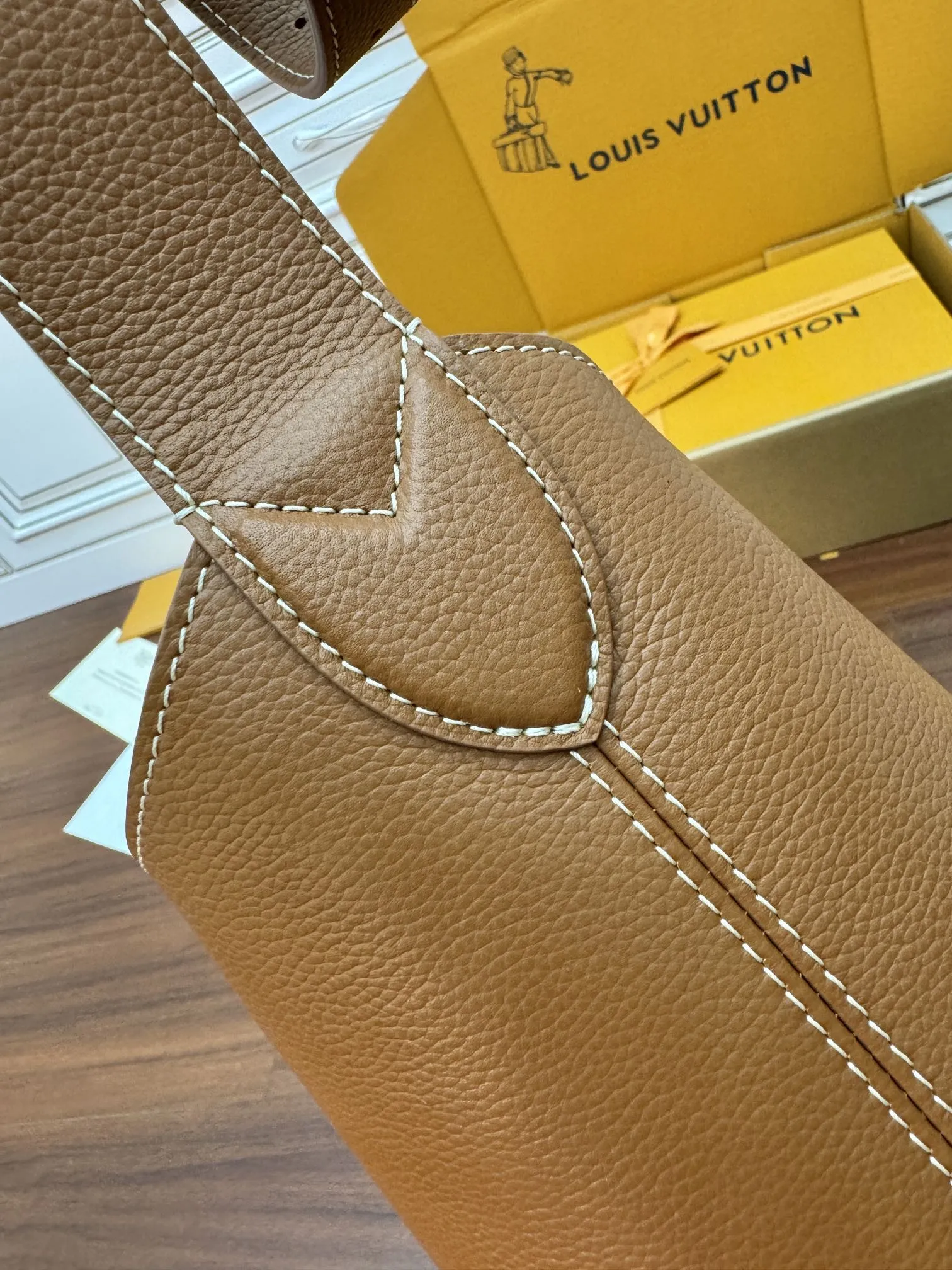 31CM BROWN CALFSKIN LOW Reliable service HOBO Deal of the hour MM Louis Vuitton KEY