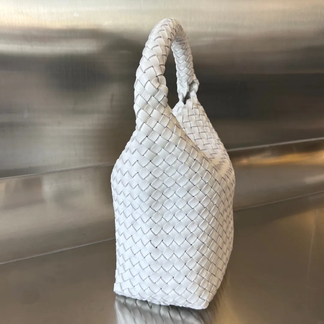 35 BUCKET CABAT LAMBSKIN Bottega Expert advice IN WHITE Fully equipped Veneta