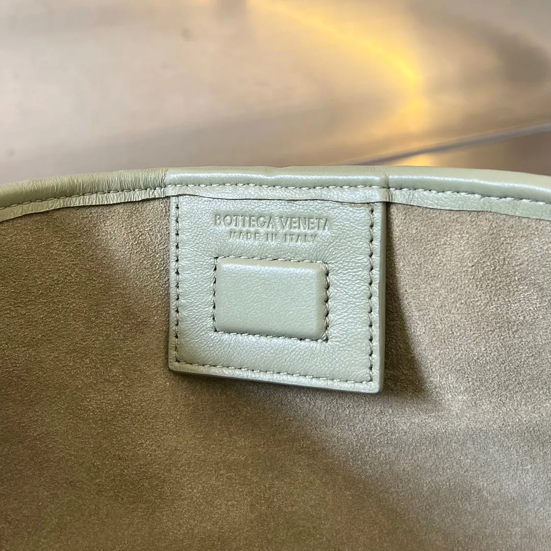 All-inclusive selection LAMBSKIN Easy returns 41 Veneta Bottega HOBO SARDINE TRAVERTINE