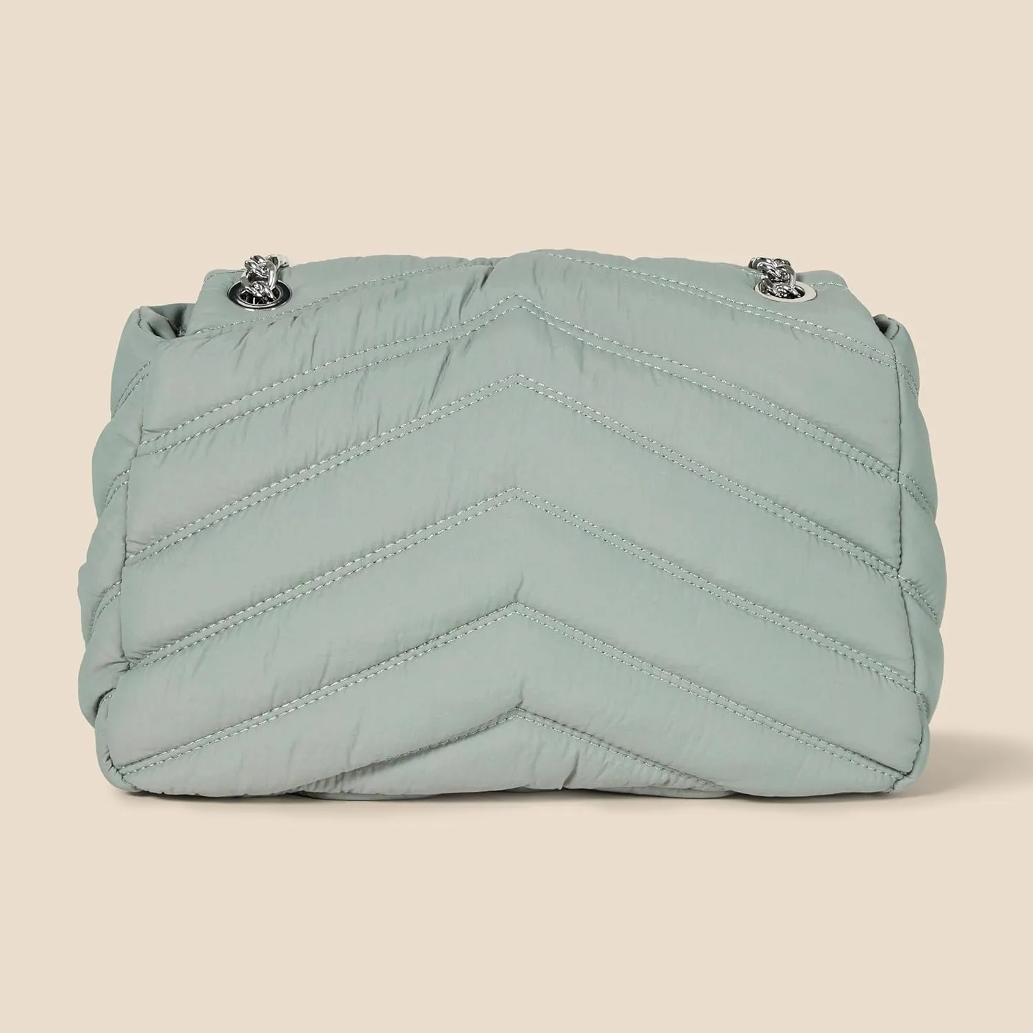 Amazon Essentials Women's Soft Quilted Flap Bag