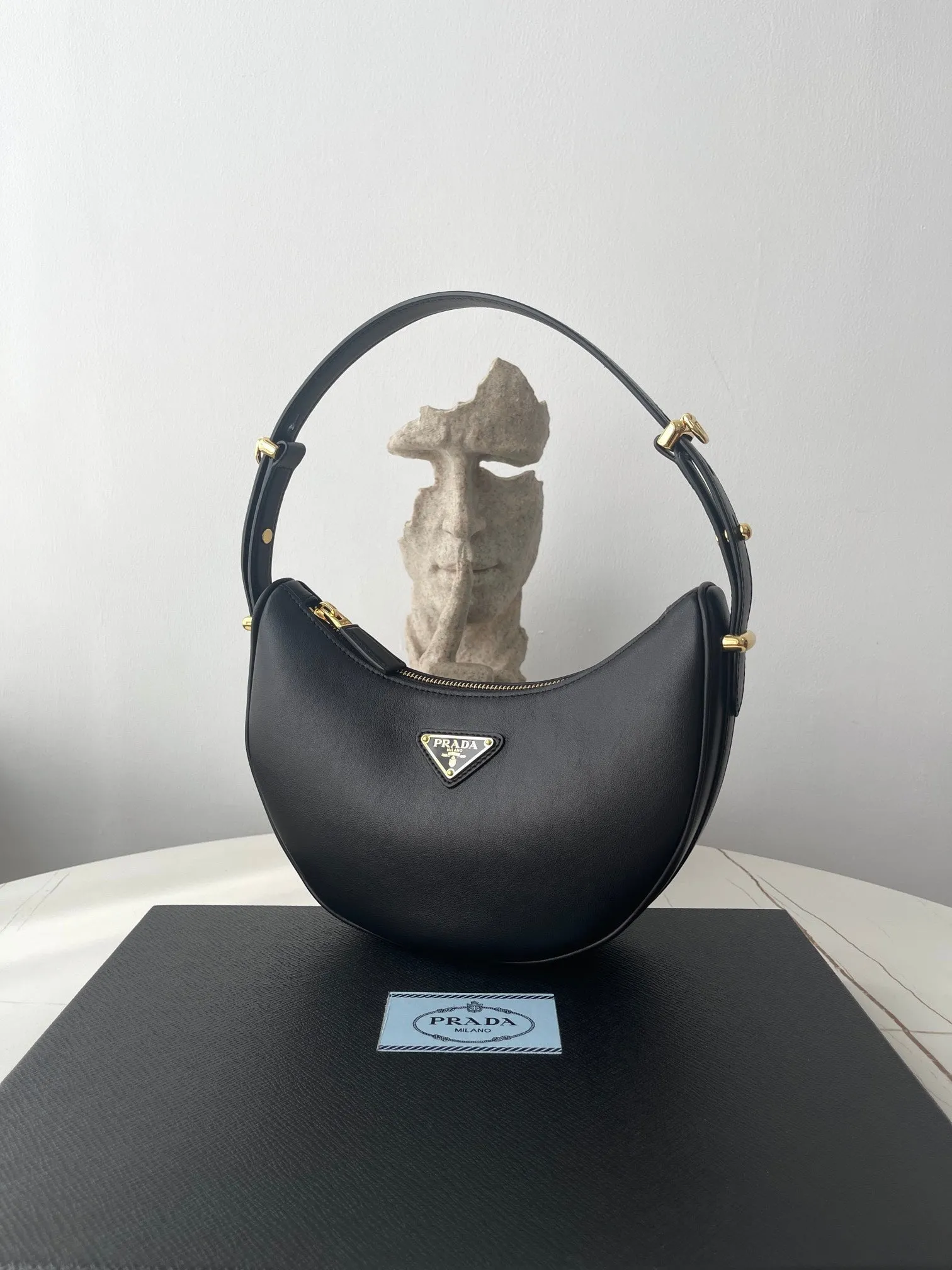 ARQUÉ LEATHER BAG Fast delivery SHOULDER IN Best seller PRADA BLACK 22