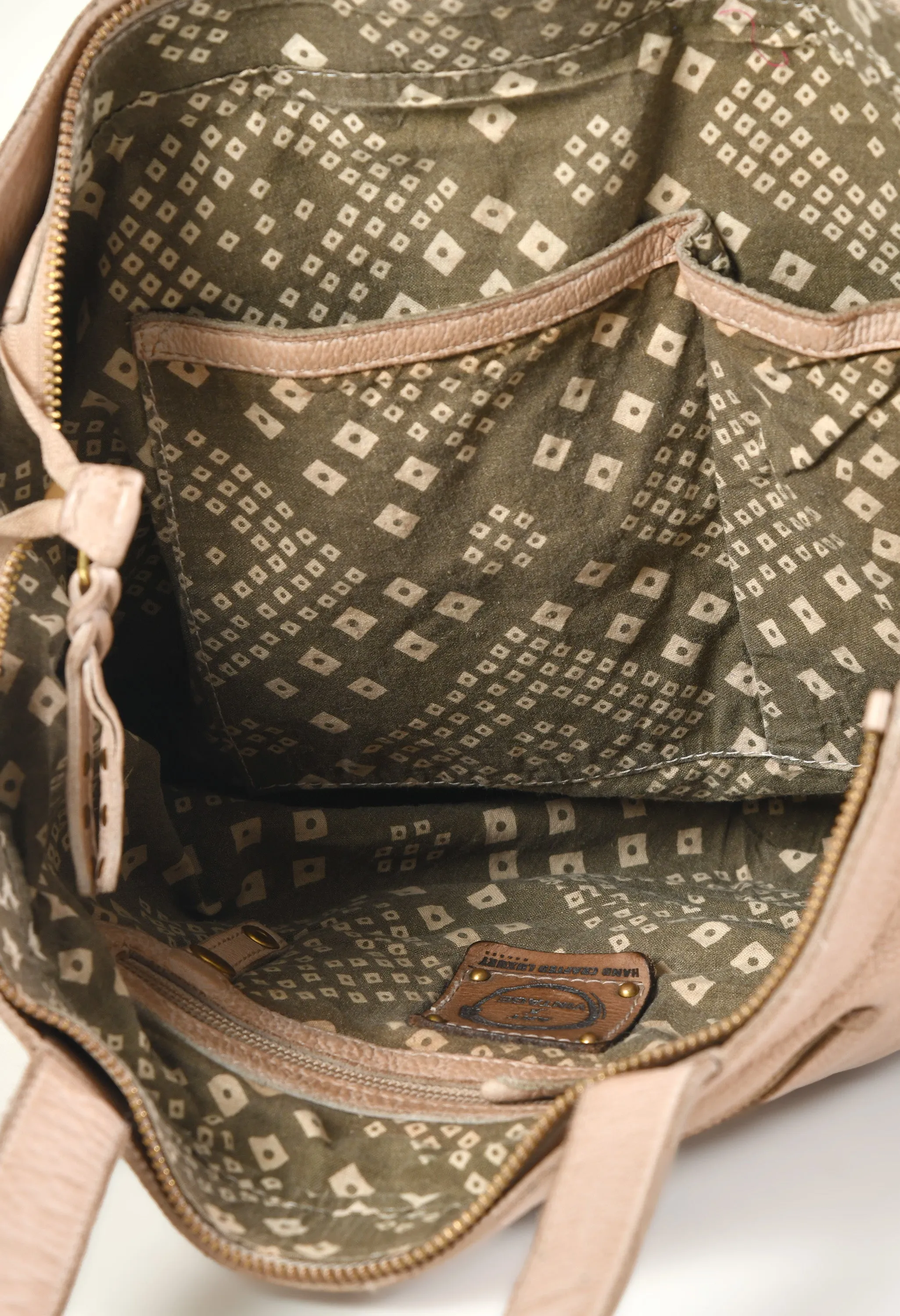 ART N VINTAGE: REAL LEATHER BEIGE WOMEN SHOULDER BAG