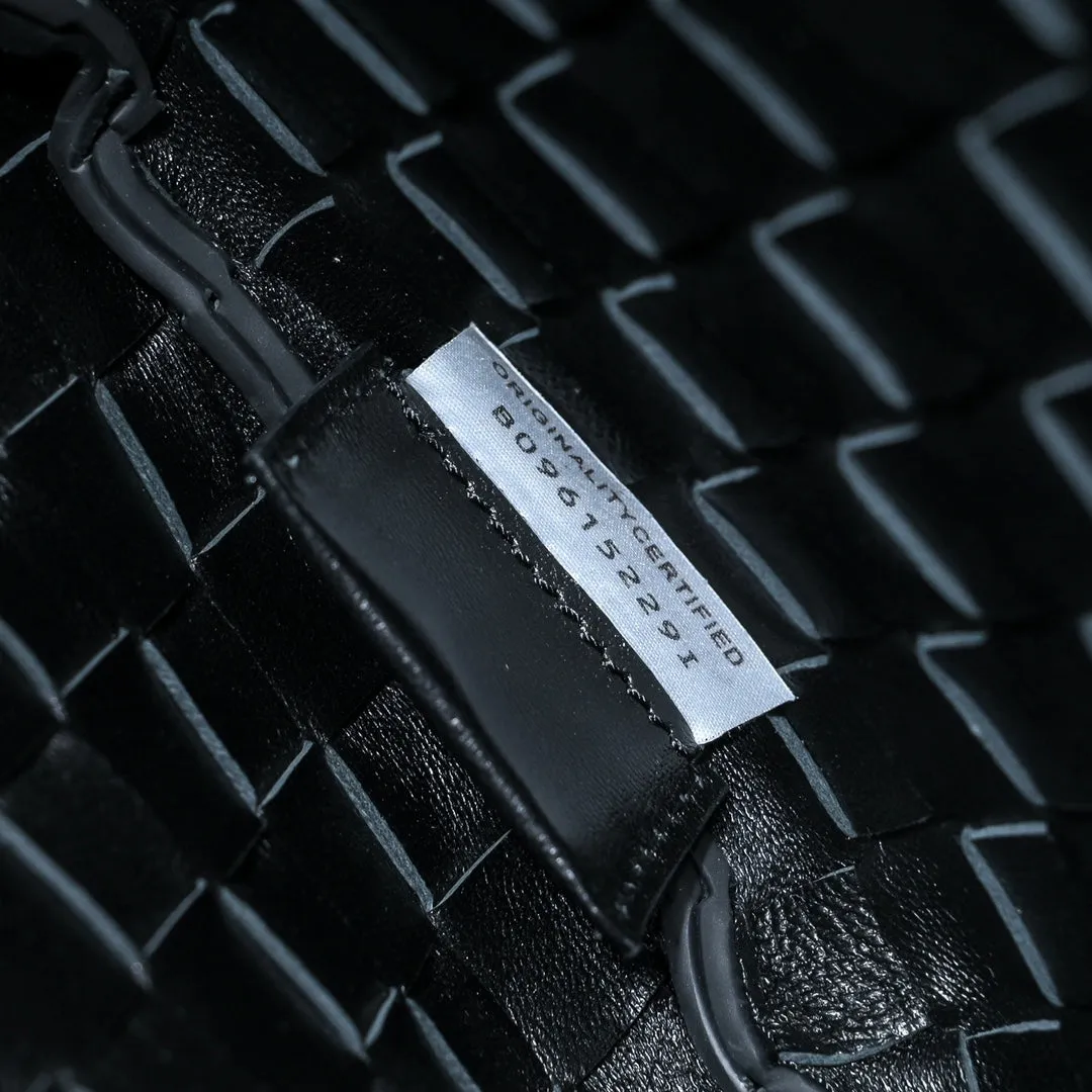 Artistic SARDINE BLACK Dual-purpose Bottega Veneta LAMBSKIN 33 CHAIN WITH IN