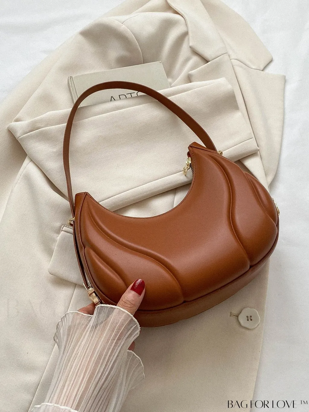 BagForLove - Compact Zippered Shoulder Bag with Embossed PU Material - Minimalist Design