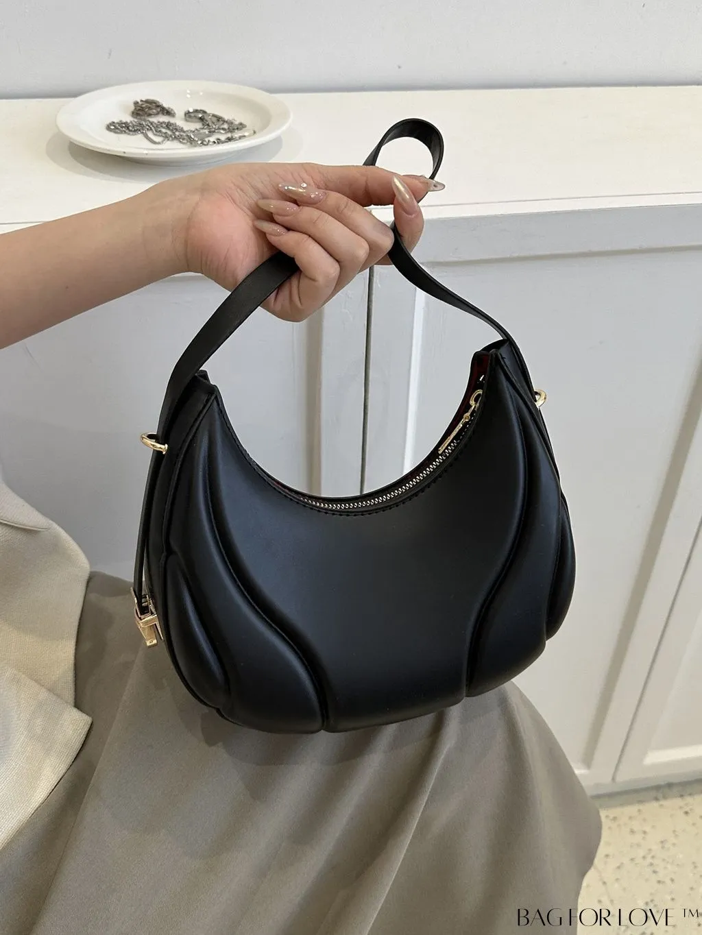 BagForLove - Compact Zippered Shoulder Bag with Embossed PU Material - Minimalist Design