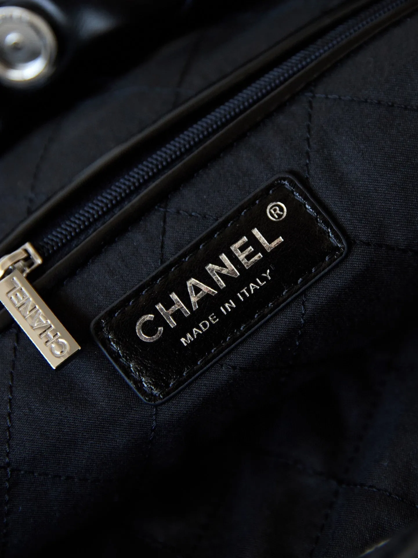 black black Optimized hardware CHANEL hobo 22 calfskin Slashed prices