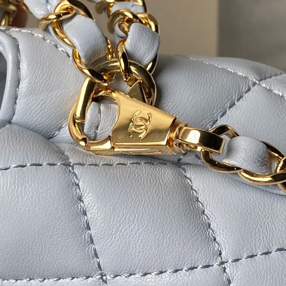 blue CHANEL 19cm Wide variety with clutch chain turquoise 24p lambskin Anti-slip