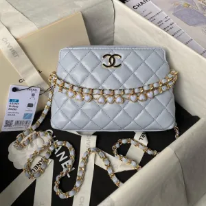blue CHANEL 19cm Wide variety with clutch chain turquoise 24p lambskin Anti-slip