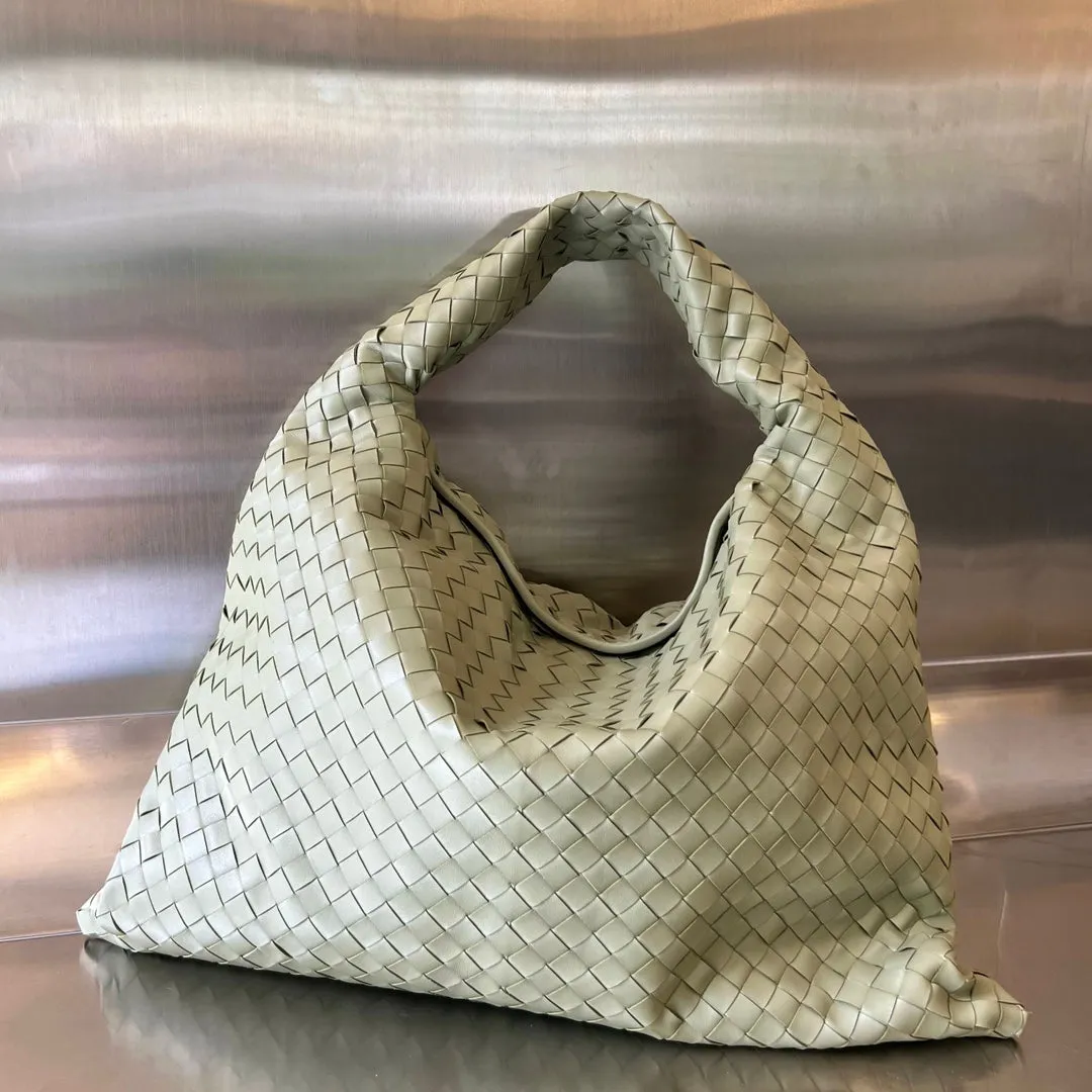 Bottega IN 54 GREY Easy to install LARGE LAMBSKIN 5-star rated HOP Veneta SARDINE