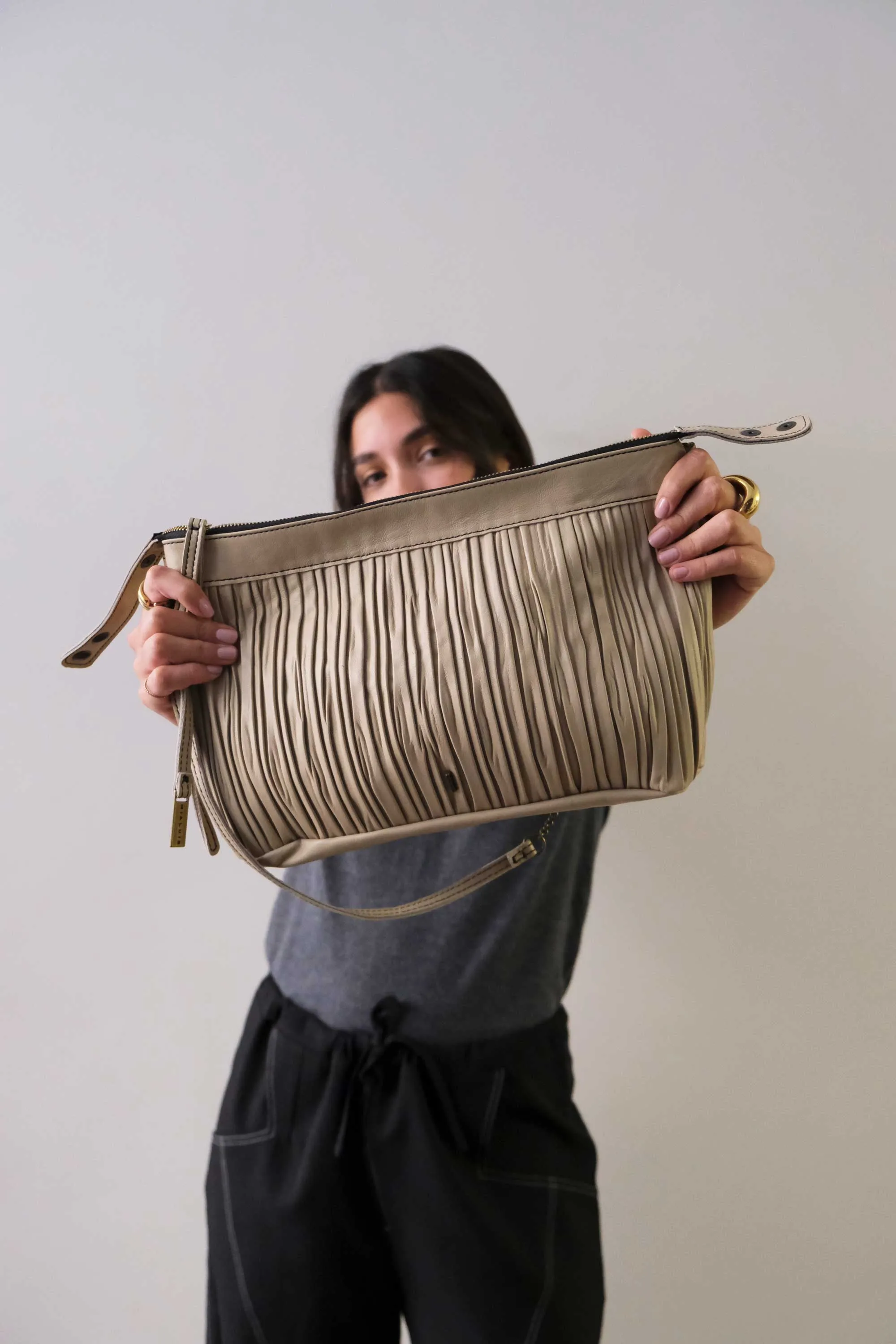 Chicca Media hobo bag in sand pleated leather - Made in Italy -