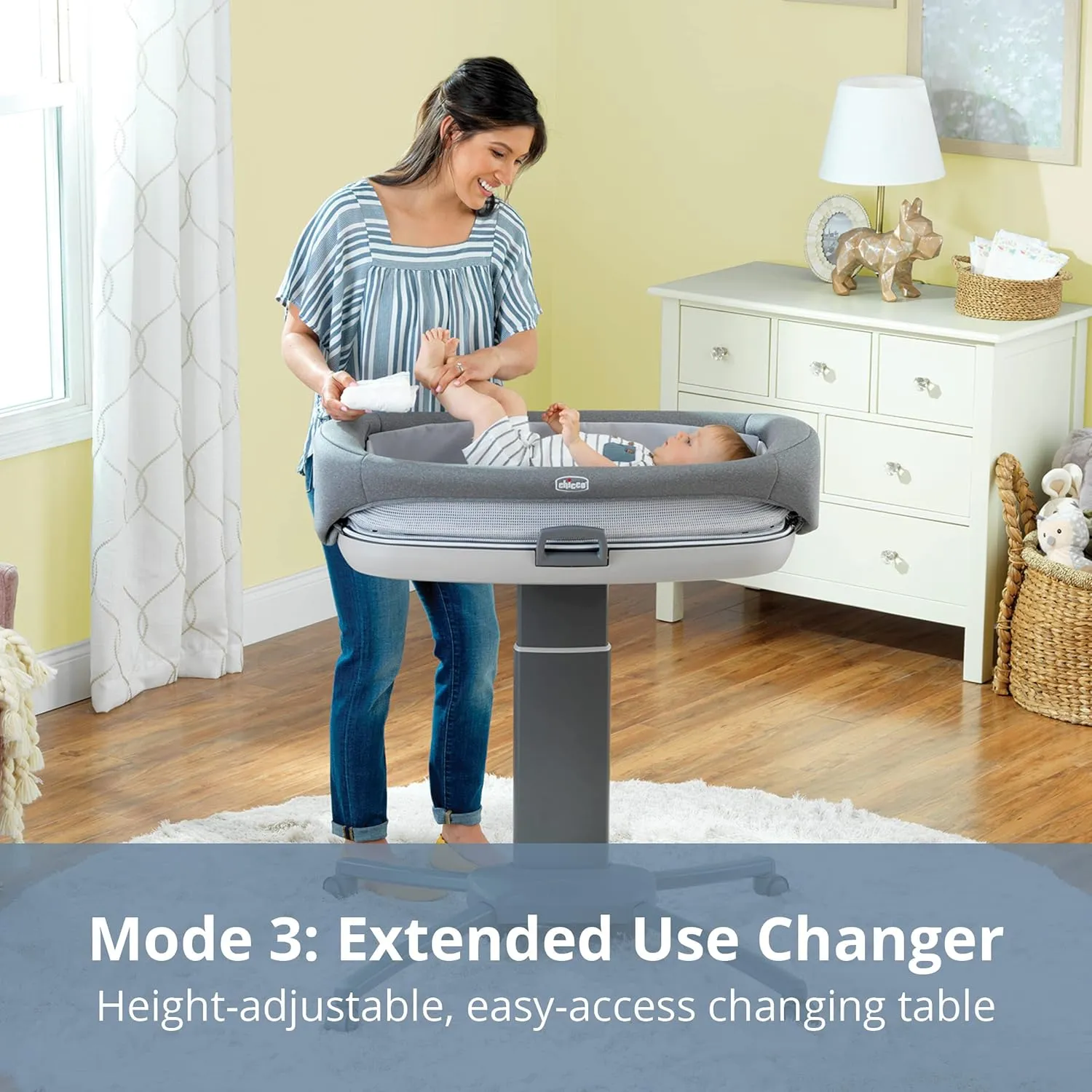 Chicco Close to You 3-in-1 Bedside Bassinet, Portable Newborn Bassinet with Wheels, Adjustable-Height Changing Table | Heather Grey/Grey