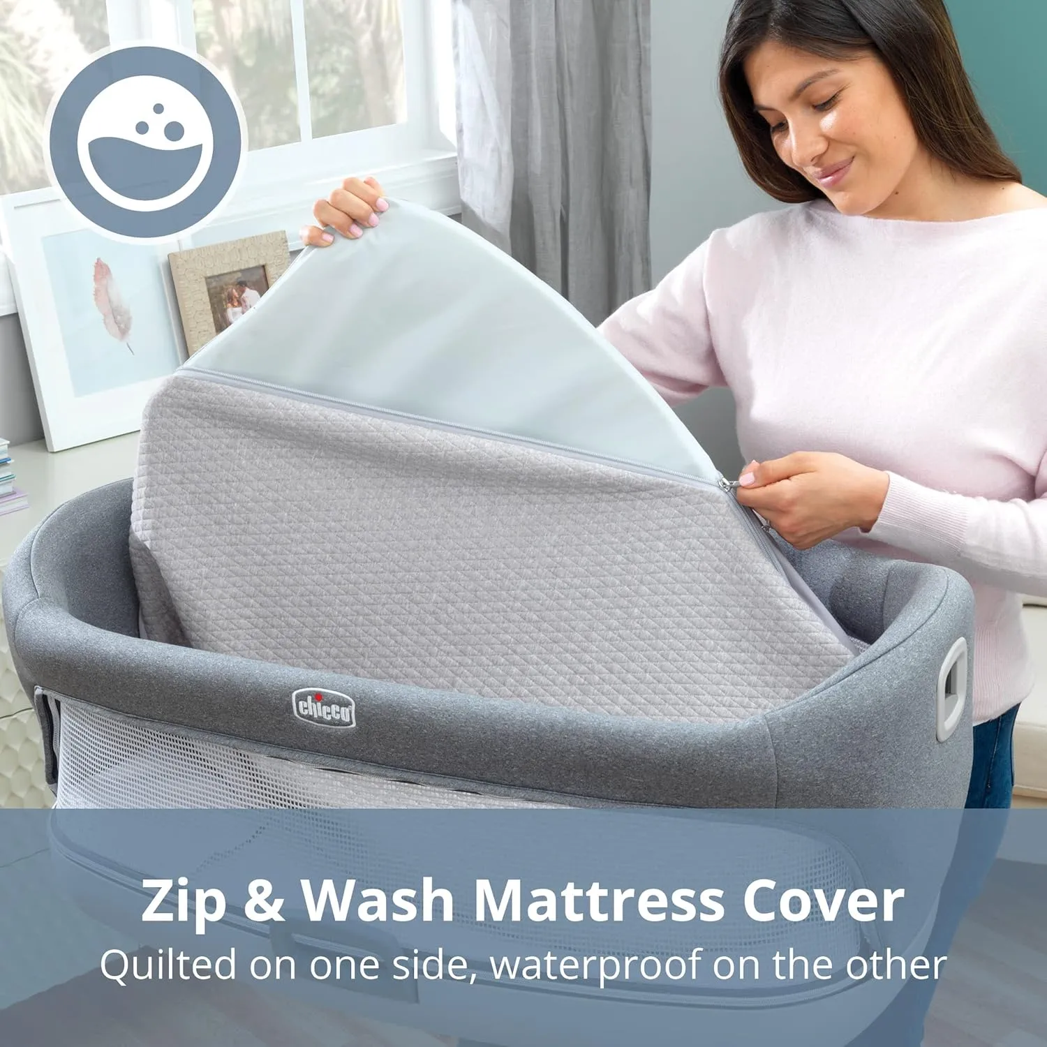 Chicco Close to You 3-in-1 Bedside Bassinet, Portable Newborn Bassinet with Wheels, Adjustable-Height Changing Table | Heather Grey/Grey
