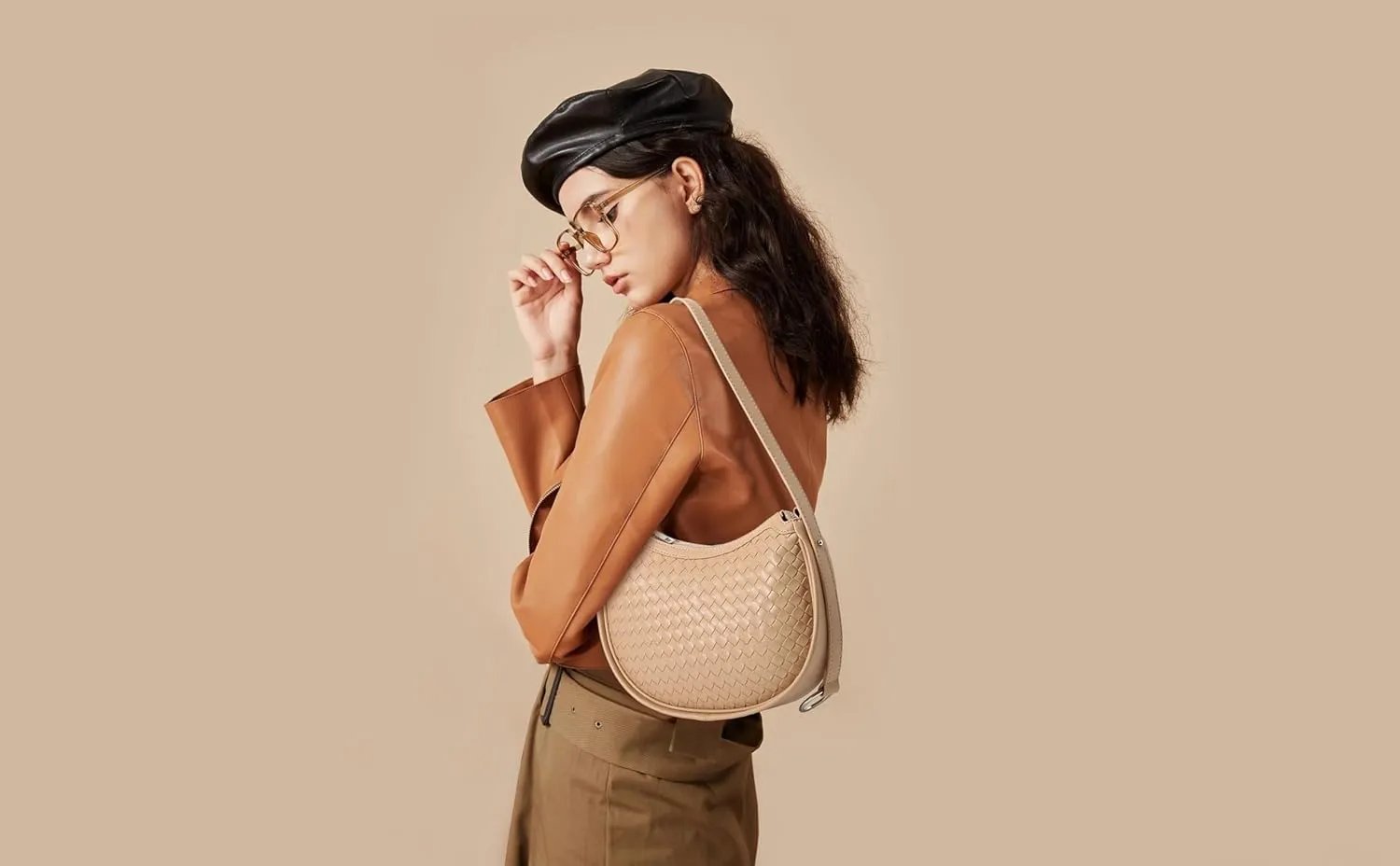 Crescent Shoulder Bag for Women Small Crossbody Bags Crescent Shoulder Bag Hobo Handbag with Adjustable Strap