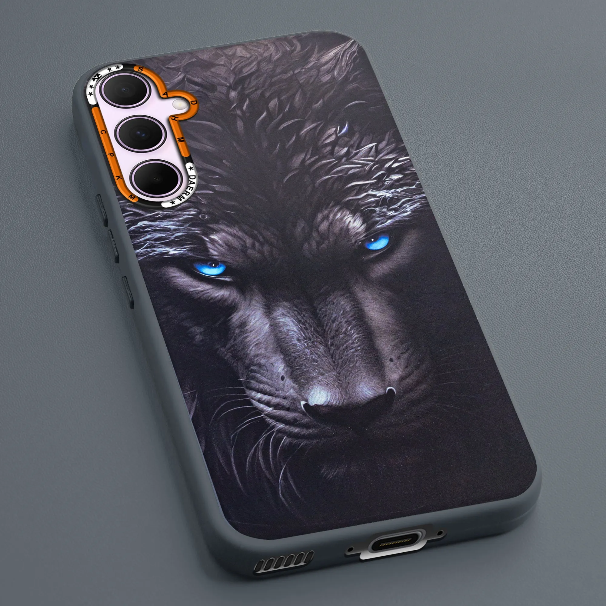 Dark Aesthetic Wild Animal Printed Back Cases For Samsung S24 FE 5G
