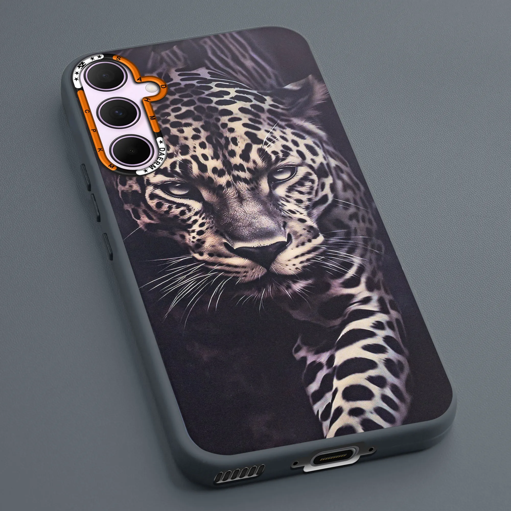 Dark Aesthetic Wild Animal Printed Back Cases For Samsung S24 FE 5G