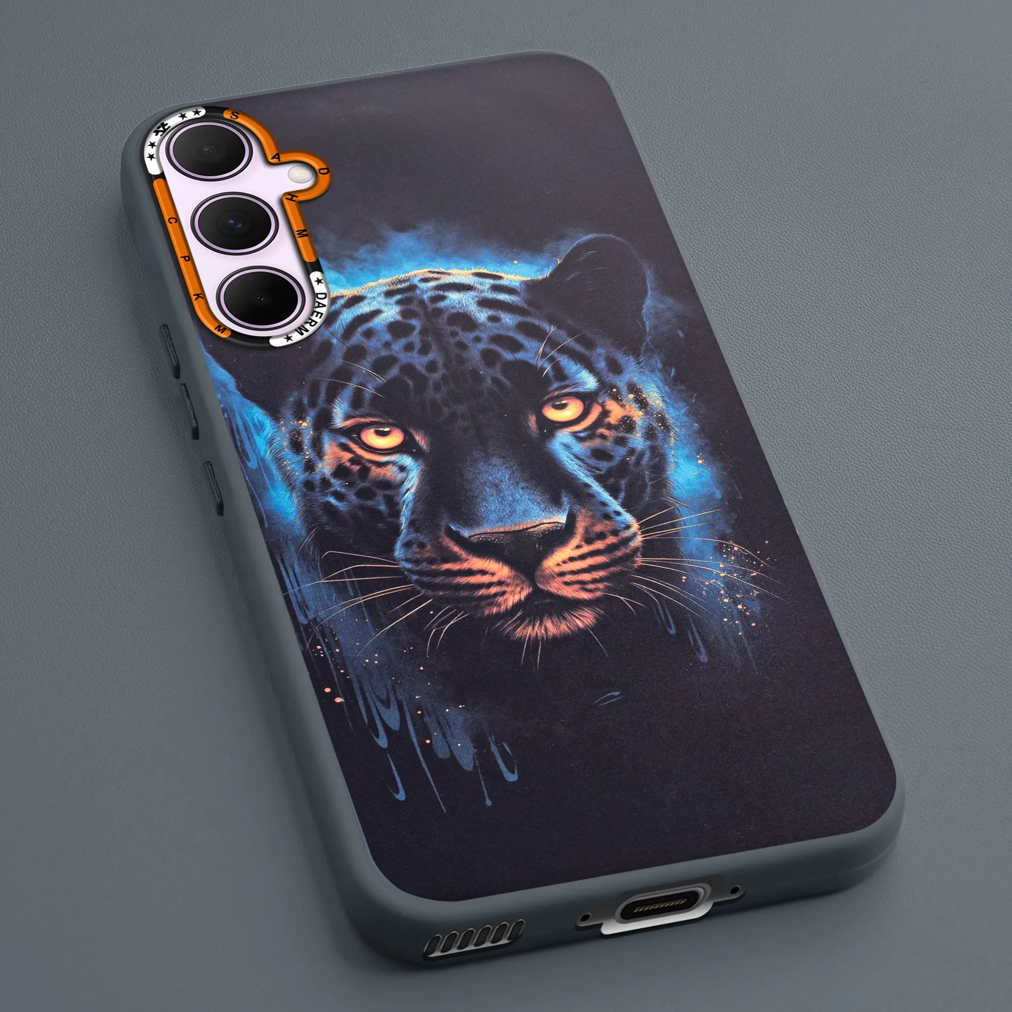 Dark Aesthetic Wild Animal Printed Back Cases For Samsung S24 FE 5G