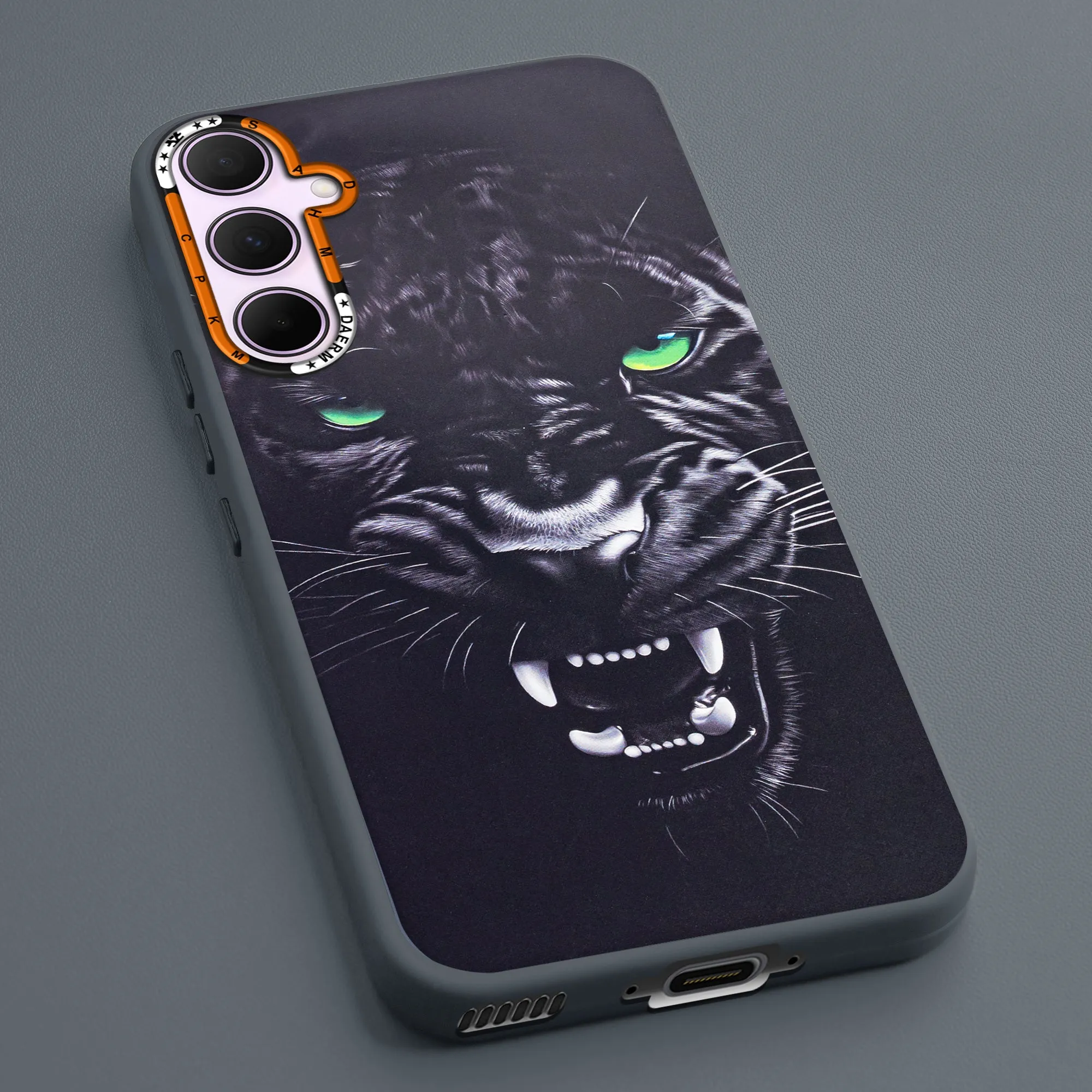 Dark Aesthetic Wild Animal Printed Back Cases For Samsung S24 FE 5G