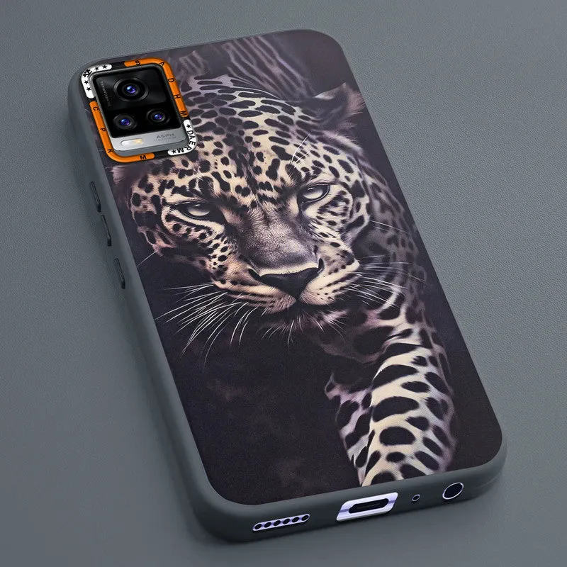 Dark Elegant Wild Creatures Printed Back Cases For Vivo V20