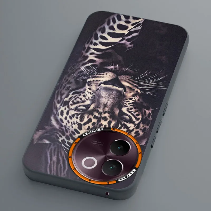 Dark Elegant Wild Creatures Printed Back Cases For Vivo V30e 5G