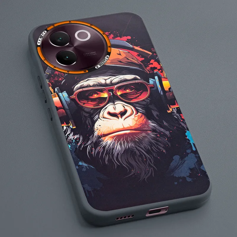 Dark Elegant Wild Creatures Printed Back Cases For Vivo V30e 5G