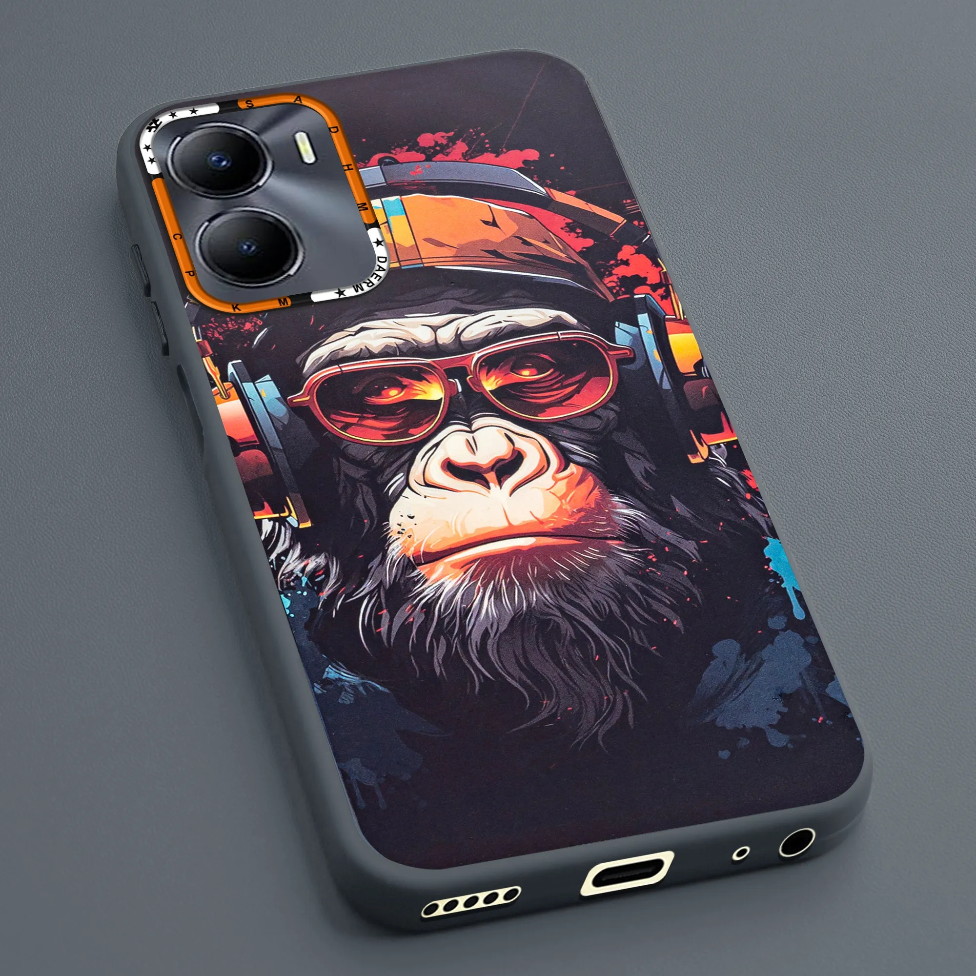 Dark Elegant Wild Creatures Printed Back Cases For Vivo Y56 5G