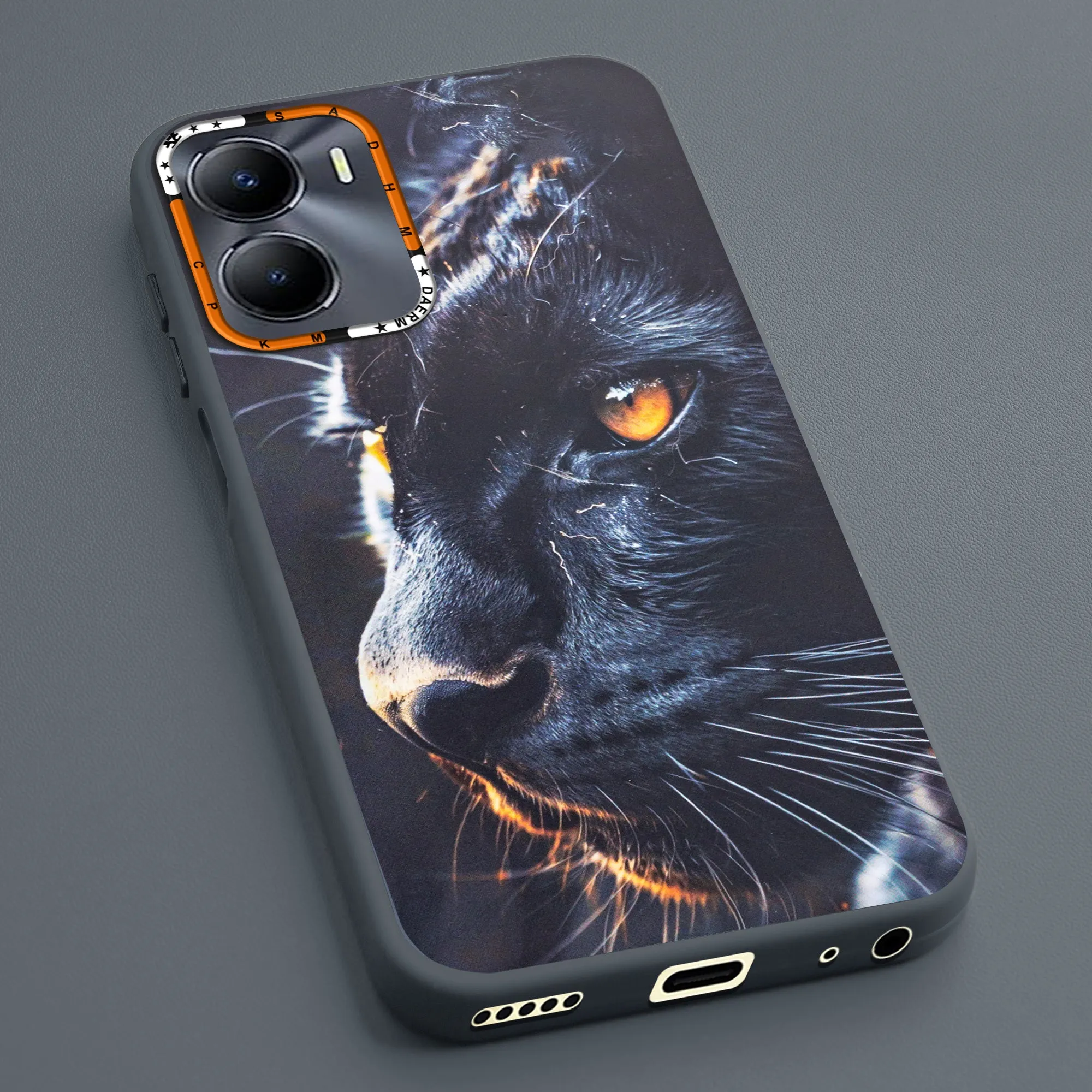Dark Elegant Wild Creatures Printed Back Cases For Vivo Y56 5G