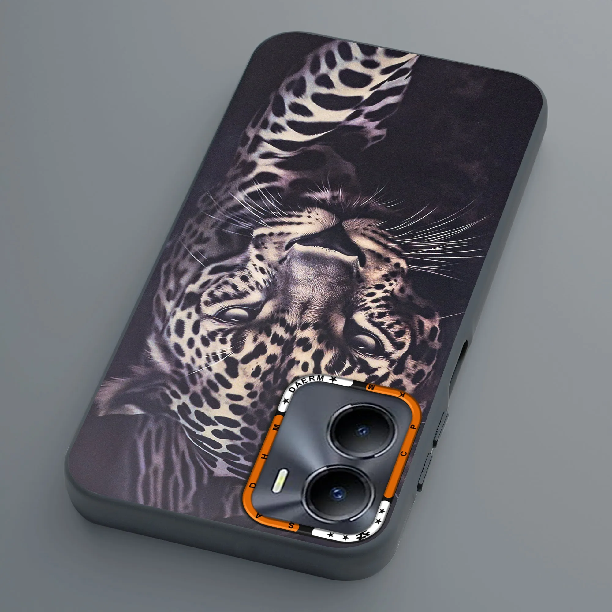 Dark Elegant Wild Creatures Printed Back Cases For Vivo Y56 5G