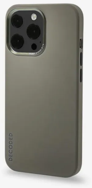Decoded -  Silicone Backcover Case for iPhone 14 Plus - Olive