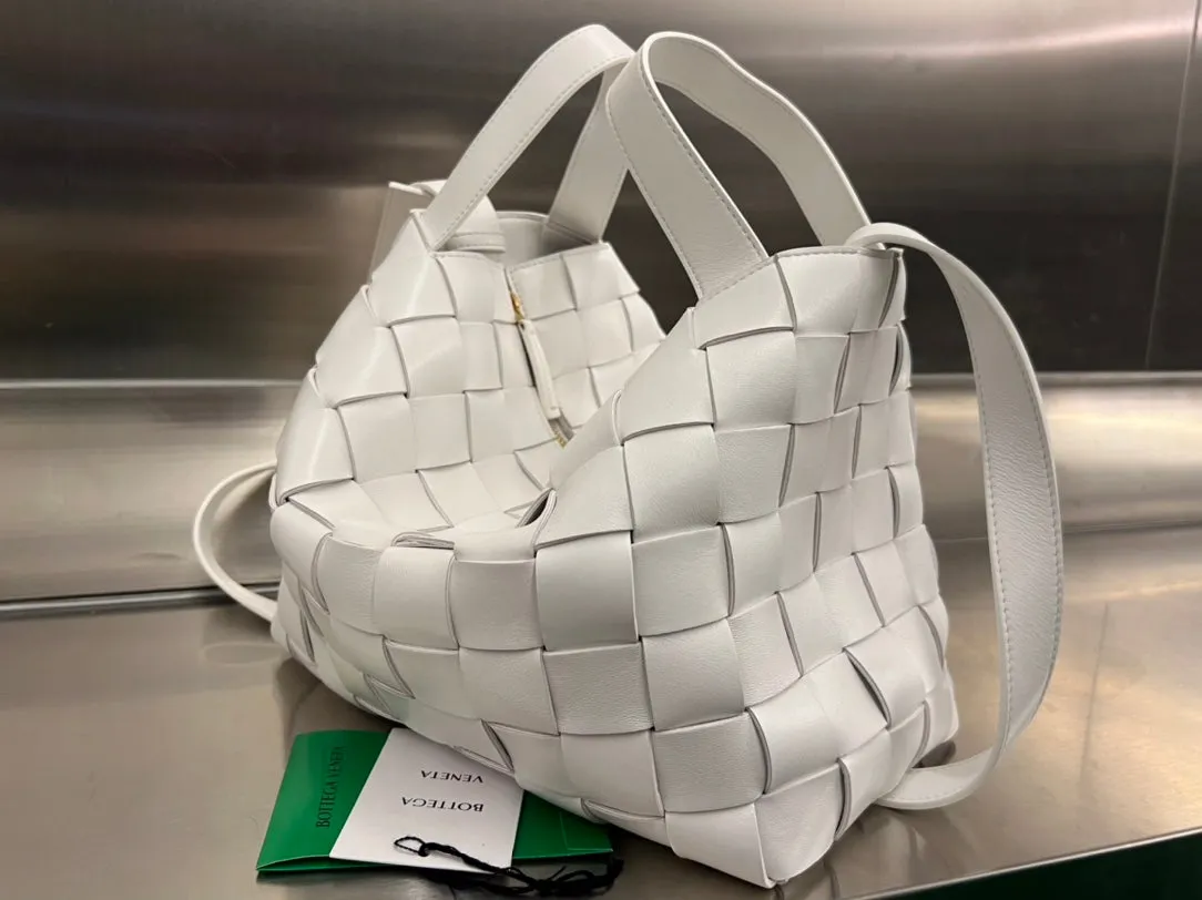 Easy-to-use MEDIUM WHITE 28 LAMBSKIN Price-conscious CASSETTE Veneta Bottega
