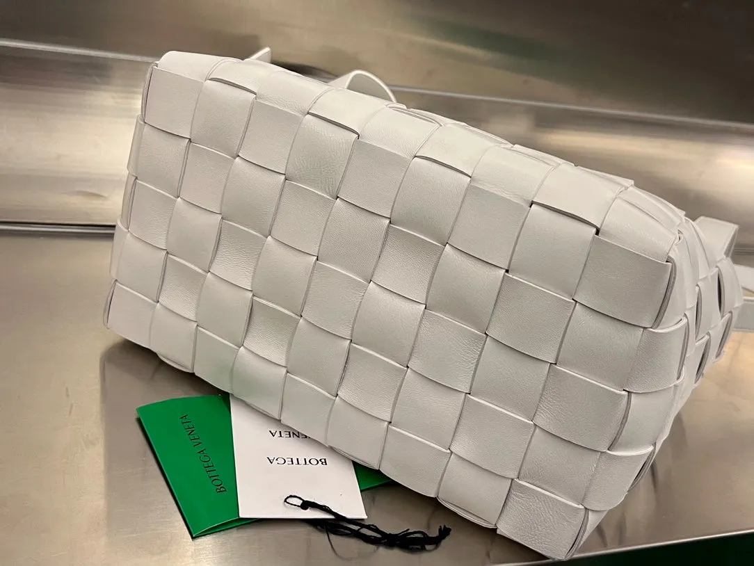 Easy-to-use MEDIUM WHITE 28 LAMBSKIN Price-conscious CASSETTE Veneta Bottega