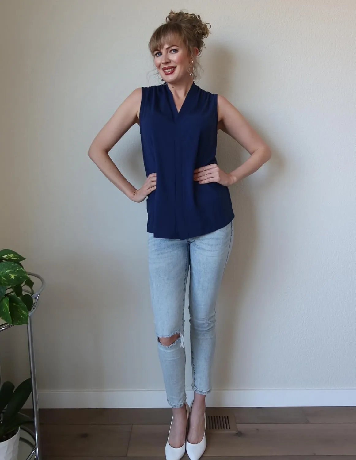 GRACE KARIN Womens Tank Top Summer Pleated Sleeveless Basic Casual Outfits Work Shirts