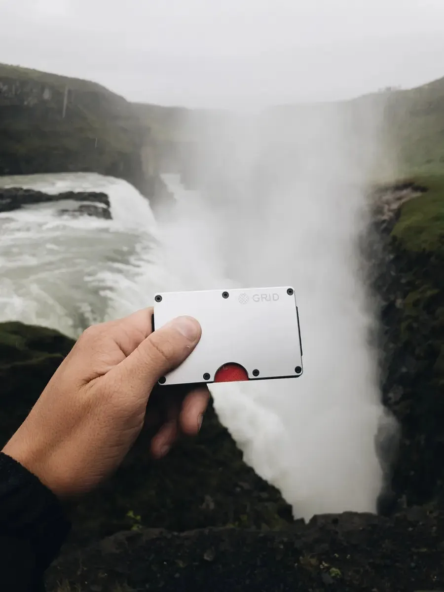 GRID Wallet: Silver Aluminum