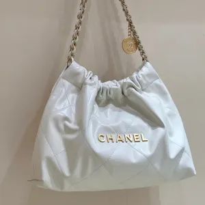 HARDWARE BAG WHITE Exclusive collection GOLD GOATSKIN Safe payments 19 HOBO CHANEL 43CM