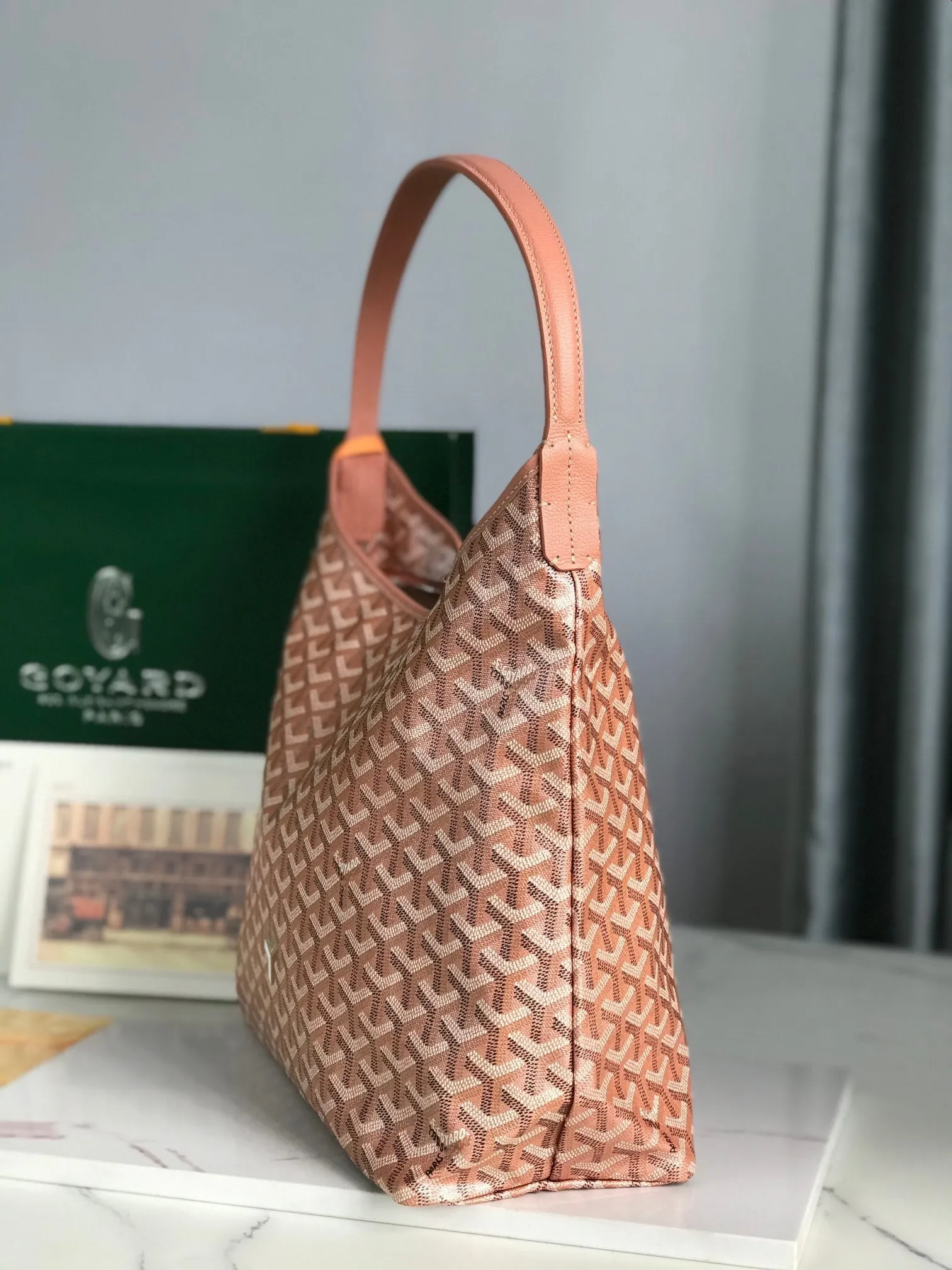 HOBO BOHÈME 42 IN MANHATTAN PINK GOYARDINE CANVAS AND LAMBSKIN