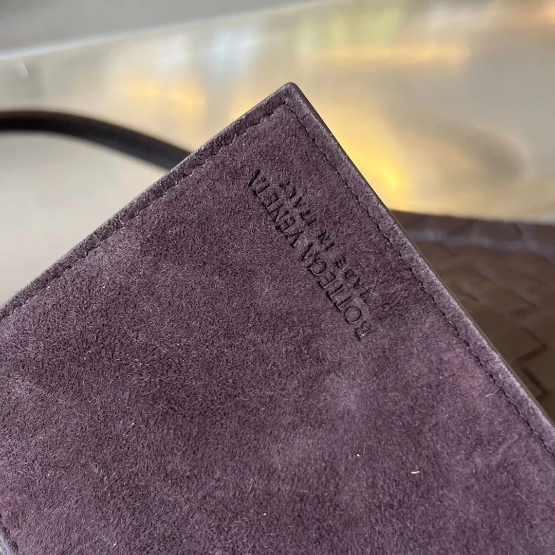 LAMBSKIN CHOCOLATE SOLSTICE Veneta Curated collection MINI Bottega Only today 30