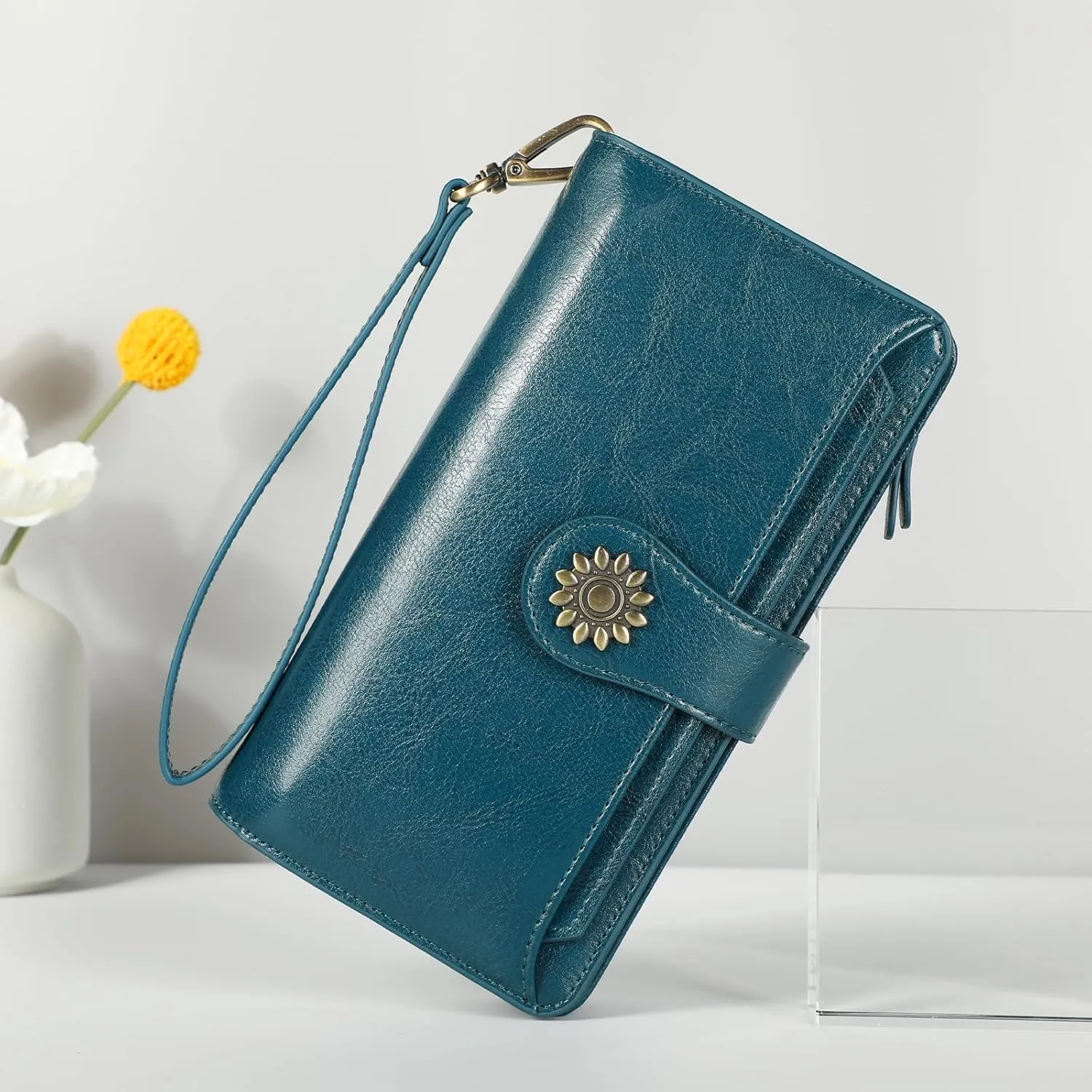 Lavemi Womens Genuine Leather Large Capacity RFID Blocking Wallets Clutch Card Holder With Wristlet Strap