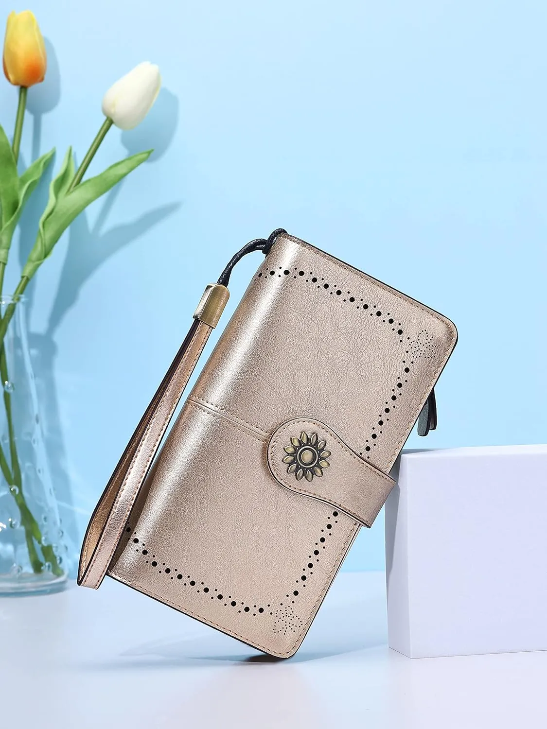 Lavemi Womens Large Capacity Genuine Leather RFID Blocking Wallets Wristlet Clutch Card Holder
