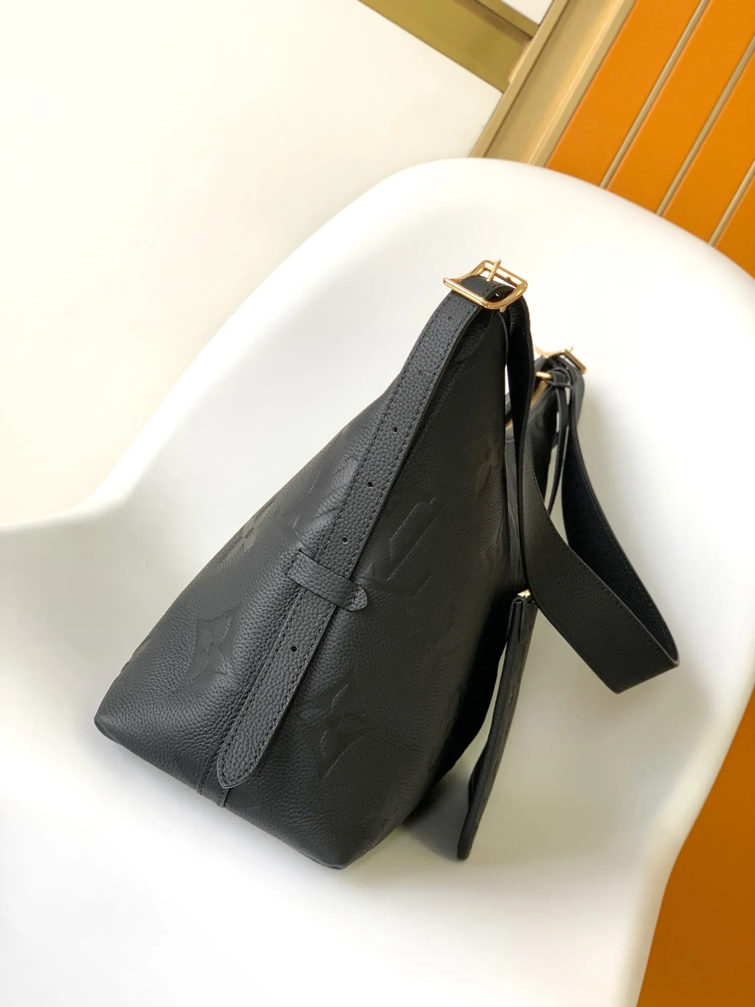 LEATHER CARRYALL Louis MM 39 MONOGRAM GRAINED Vuitton Spring deal Service-focused BLACK COWHIDE