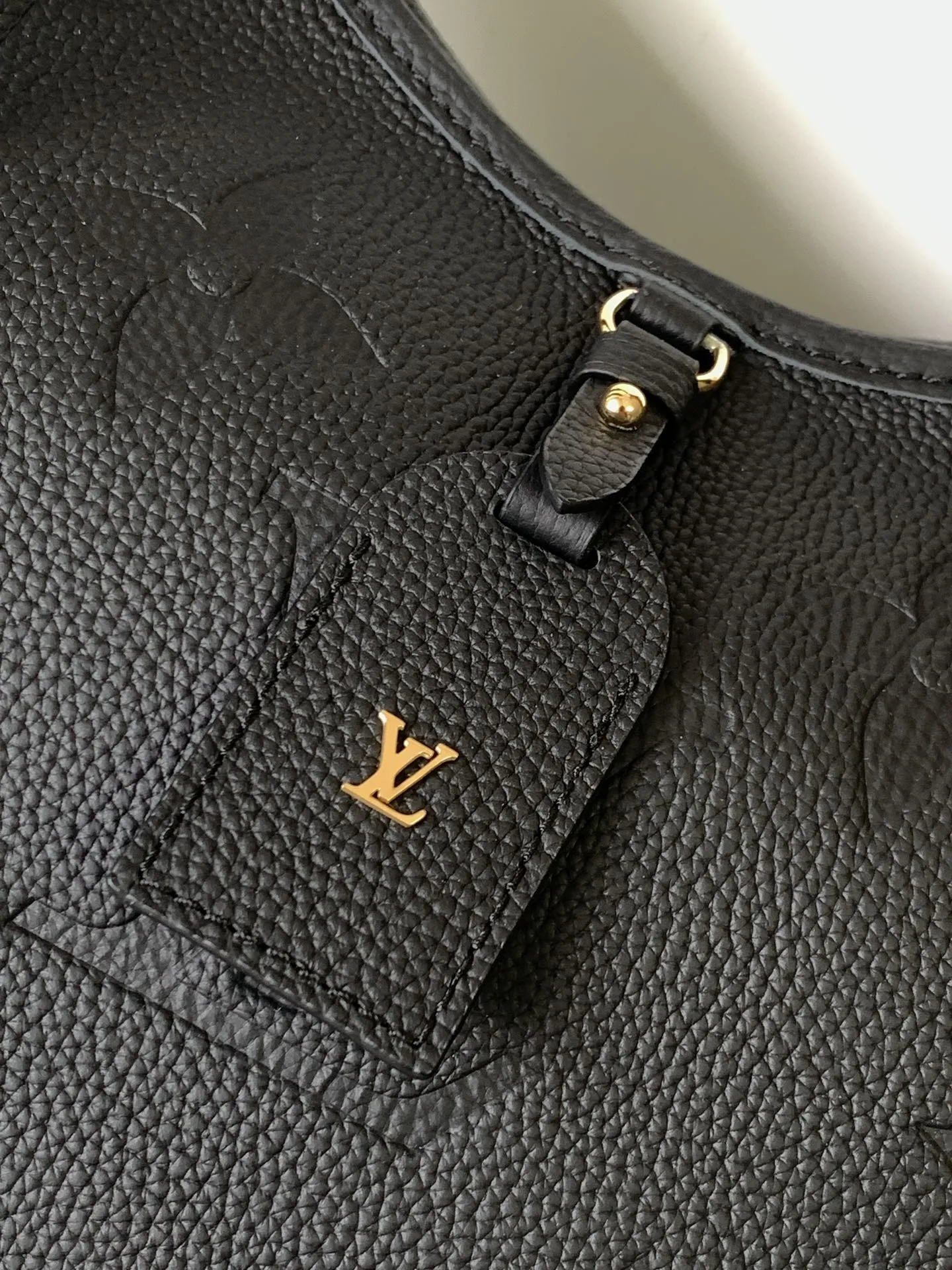 Louis BLACK PM Vuitton CARRYALL 29 GRAINED COWHIDE MONOGRAM Trusted LEATHER Premium selection