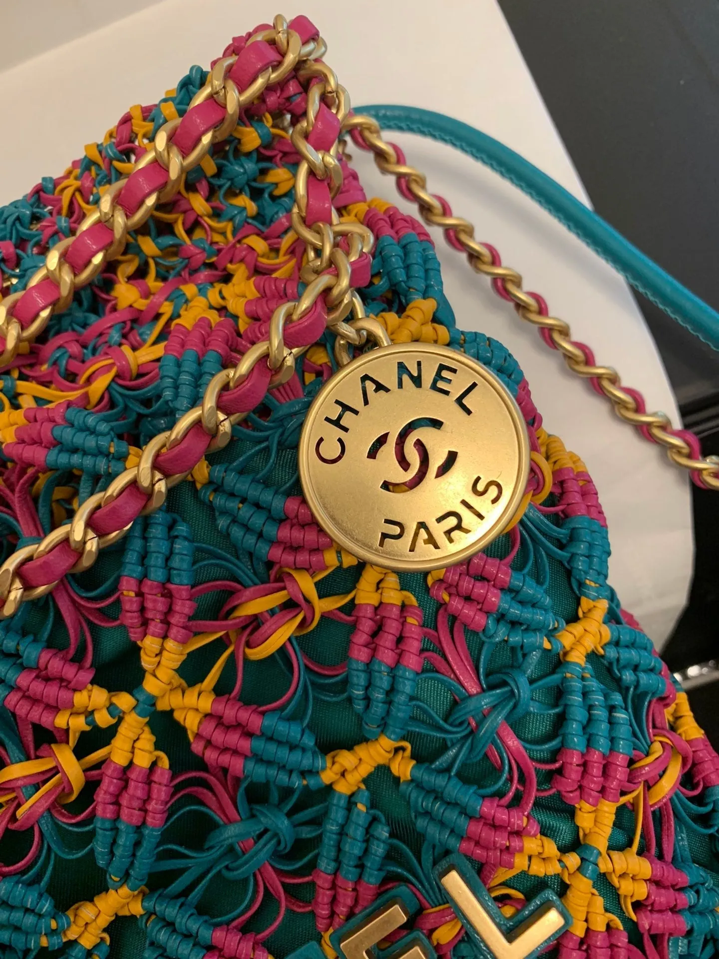 Macrame Technologically advanced Calfskin 22 Gold Excellent craftsmanship Hobo Multicolor Hardware CHANEL 23cm