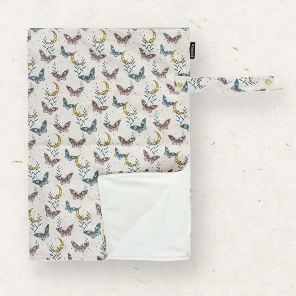 NEW! Changing Mat. Luna