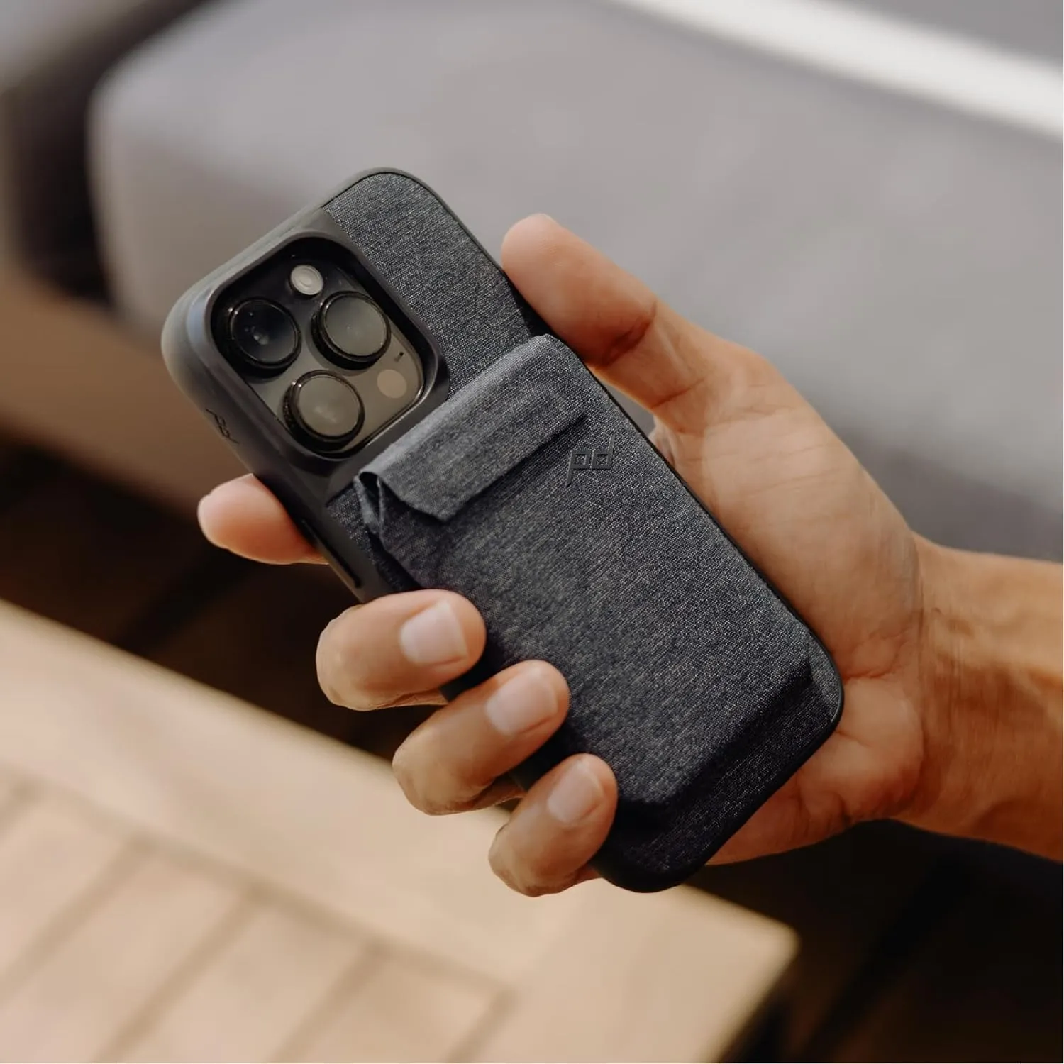 Peak Design Mobile Everyday Case Compatible with iPhone 15 - Midnight