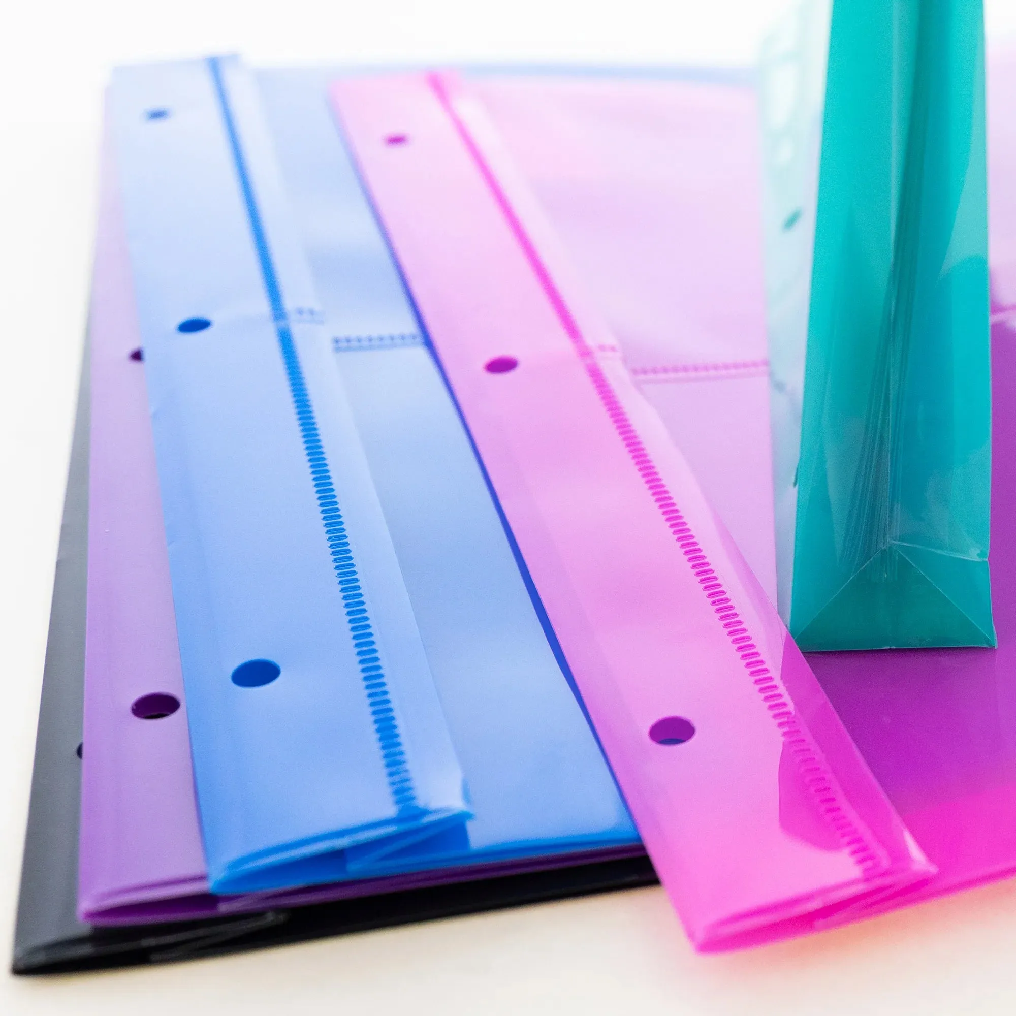 Poly Project Envelopes, 11-1/2" x 9-3/4", 200 Sheet Capacity, Assorted Colors, 5 Per Per Pack, 3 Packs