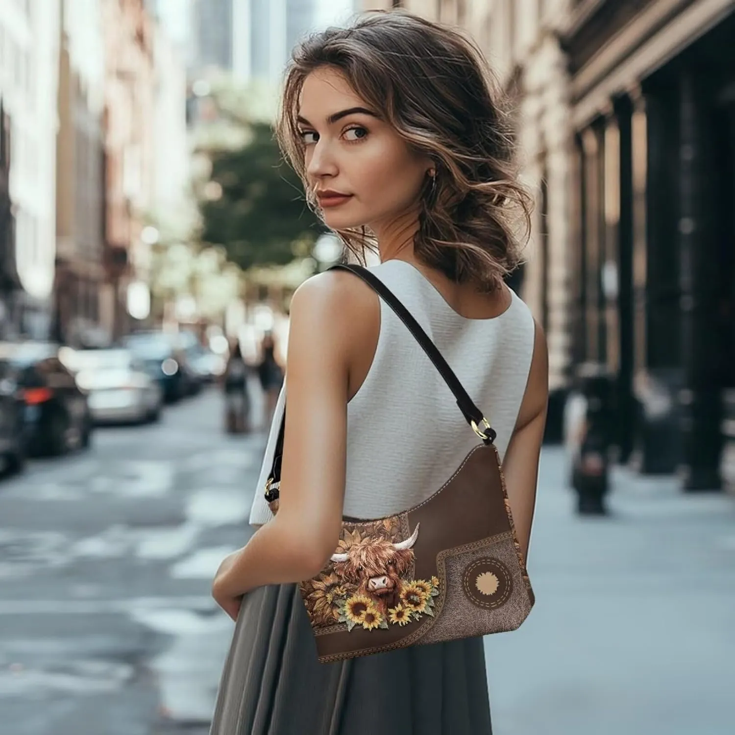PU Leather Underarm Shoulder Bag Small Zipper Hobo Bags for Women Crescent Tote Bag for Date Travel Shopping