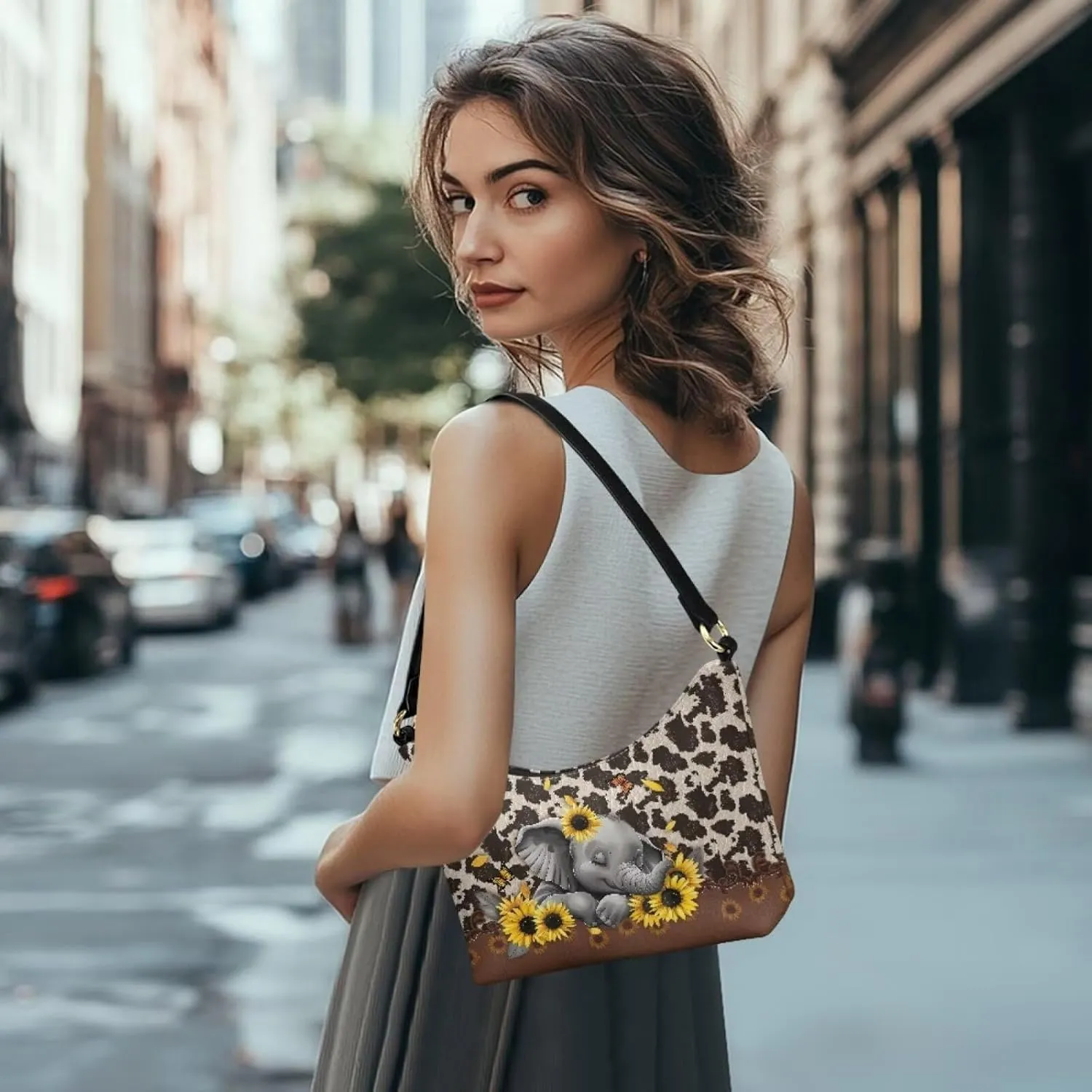 PU Leather Underarm Shoulder Bag Small Zipper Hobo Bags for Women Crescent Tote Bag for Date Travel Shopping