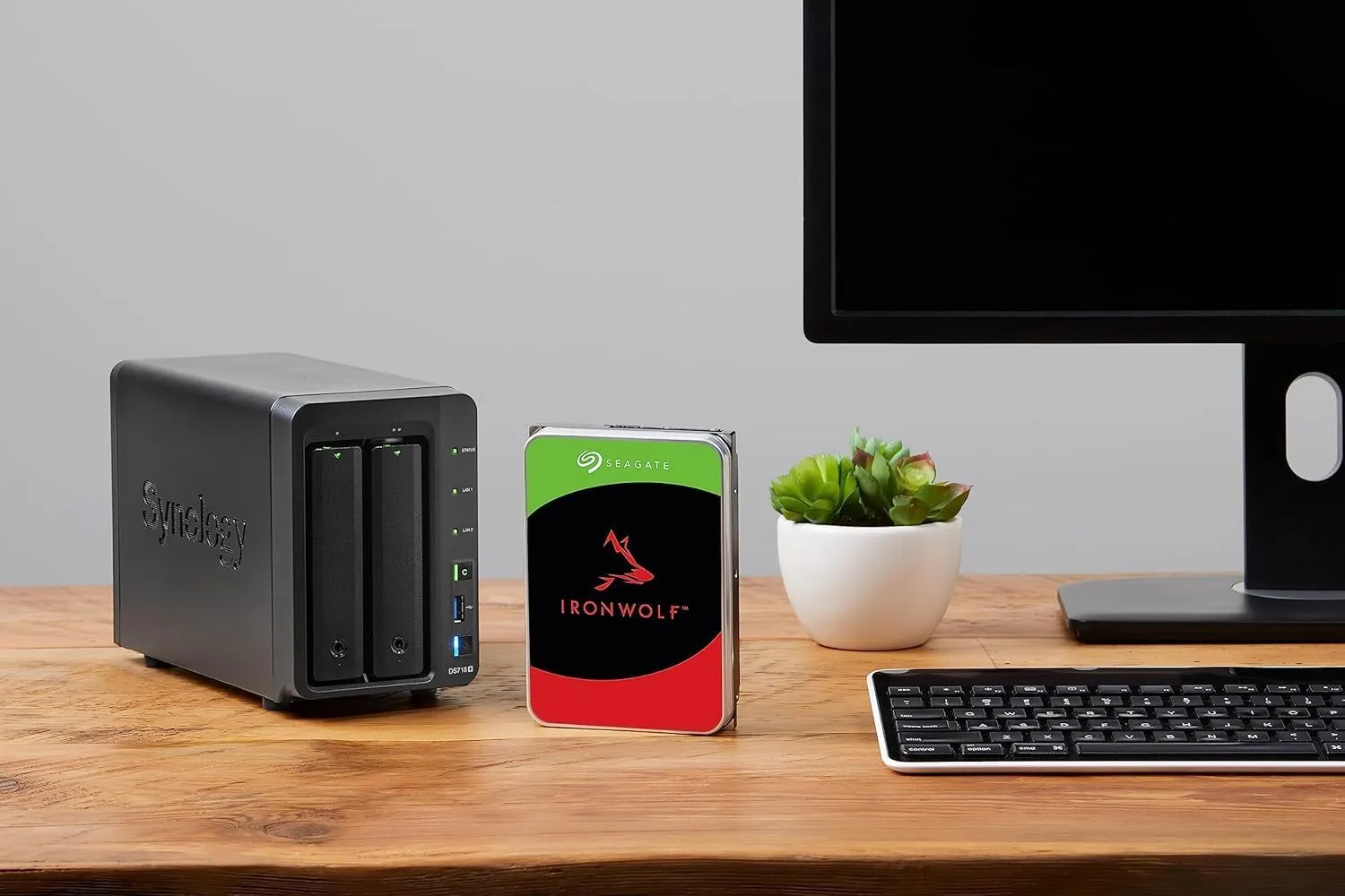 Seagate IronWolf 8TB NAS Internal Hard Drive HDD – 3.5 Inch SATA 6Gb/s 7200 RPM 256MB Cache for RAID Network Attached Storage – Frustration Free Packaging (ST8000VNZ04/N004)