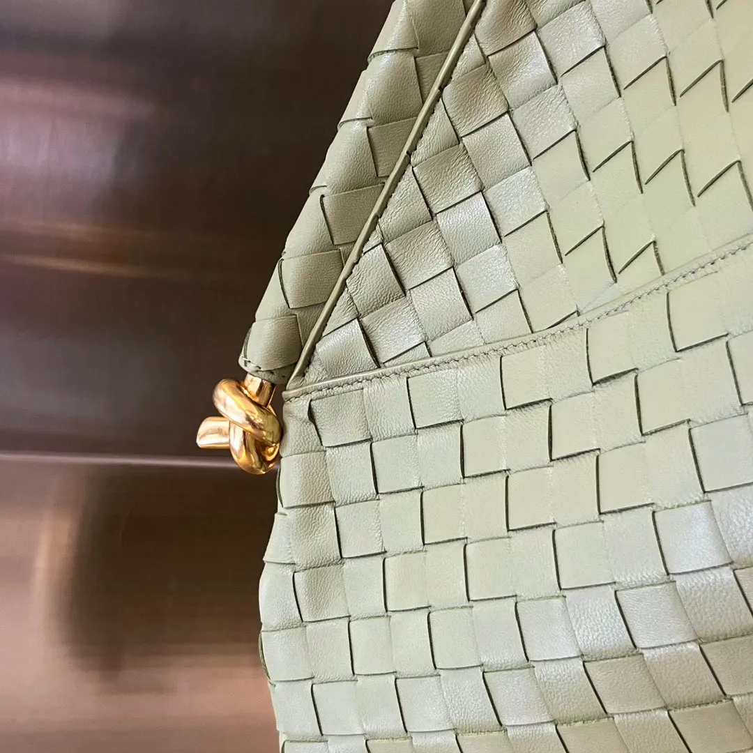 SOLSTICE 44 MEDIUM Trusted platform LAMBSKIN SARDINE Bottega GREY Veneta Seamless support