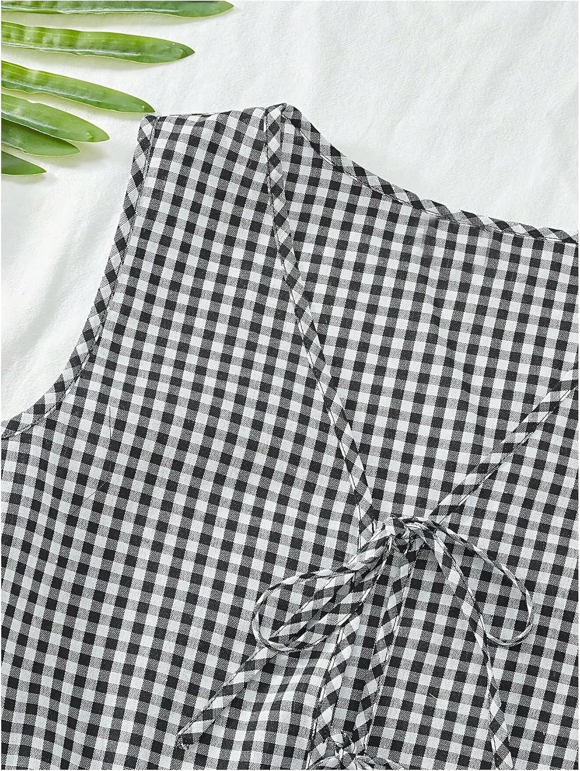 SOLY HUX Women's Summer 2 Piece Outfits Plaid Print Sleeveless Tie Front Tank Top Vest Shorts Beach Vacation Set