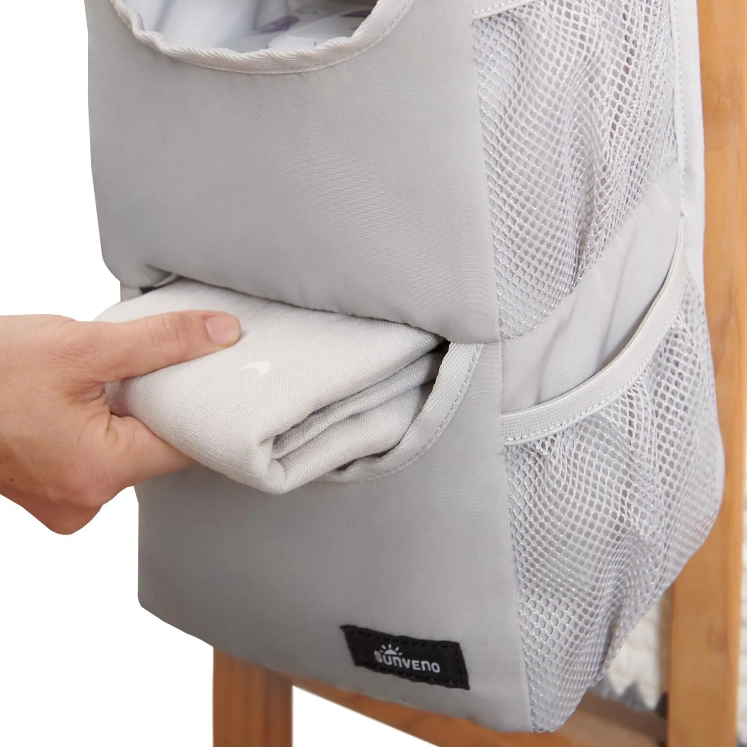 SUNEVNO Hanging Baby Diaper Caddy Organizer Diaper Stacker, Baby Crib Hanging Classified Storage Bag Organizer for Changing Table Crib Playard or Wall & Nursery Organization (Gray Bear)