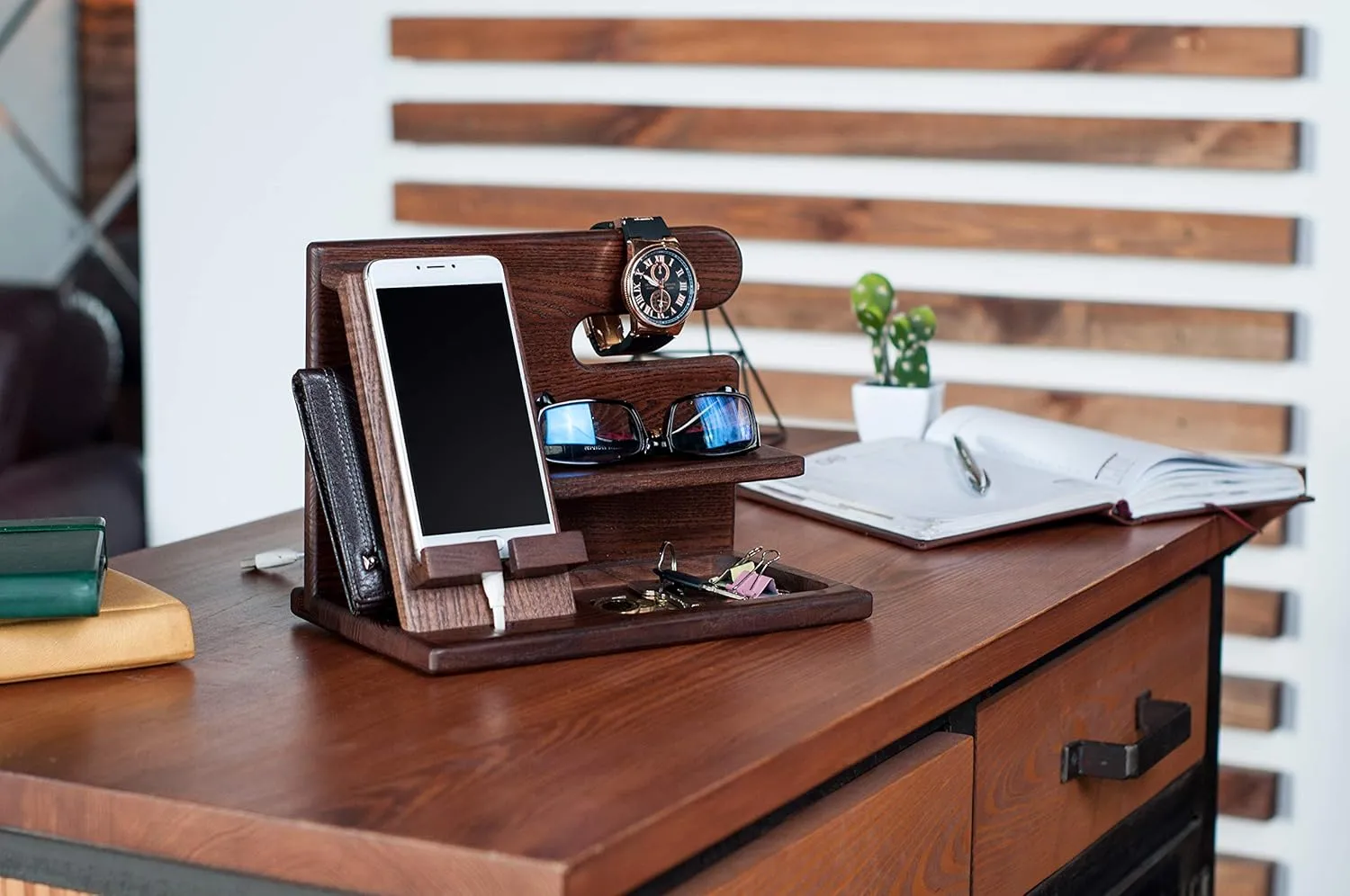 TESLYAR Wood Phone Docking Station for Men - Desk or Nightstand Organizer - Birthday Gifts for Husband or Dad - Anniversary Idea from Wife - Key Holder, Stand Wallet, Watch & Essentials (Brown)